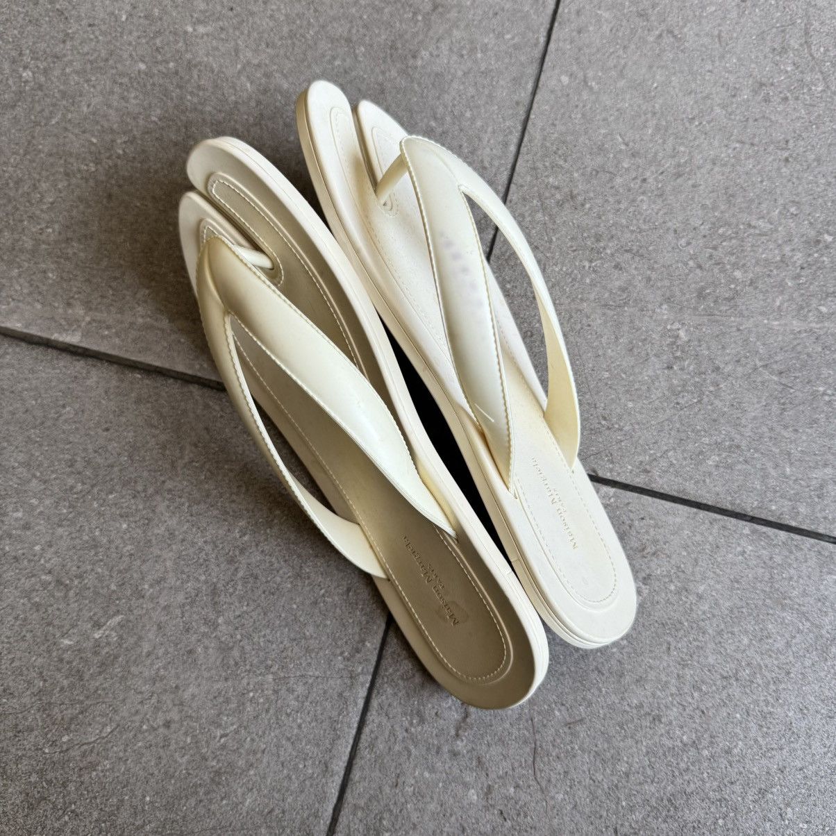 Maison Margiela Maison Margiela Tabi Thong Sandals Size US 5 / IT 35 - 5 Thumbnail