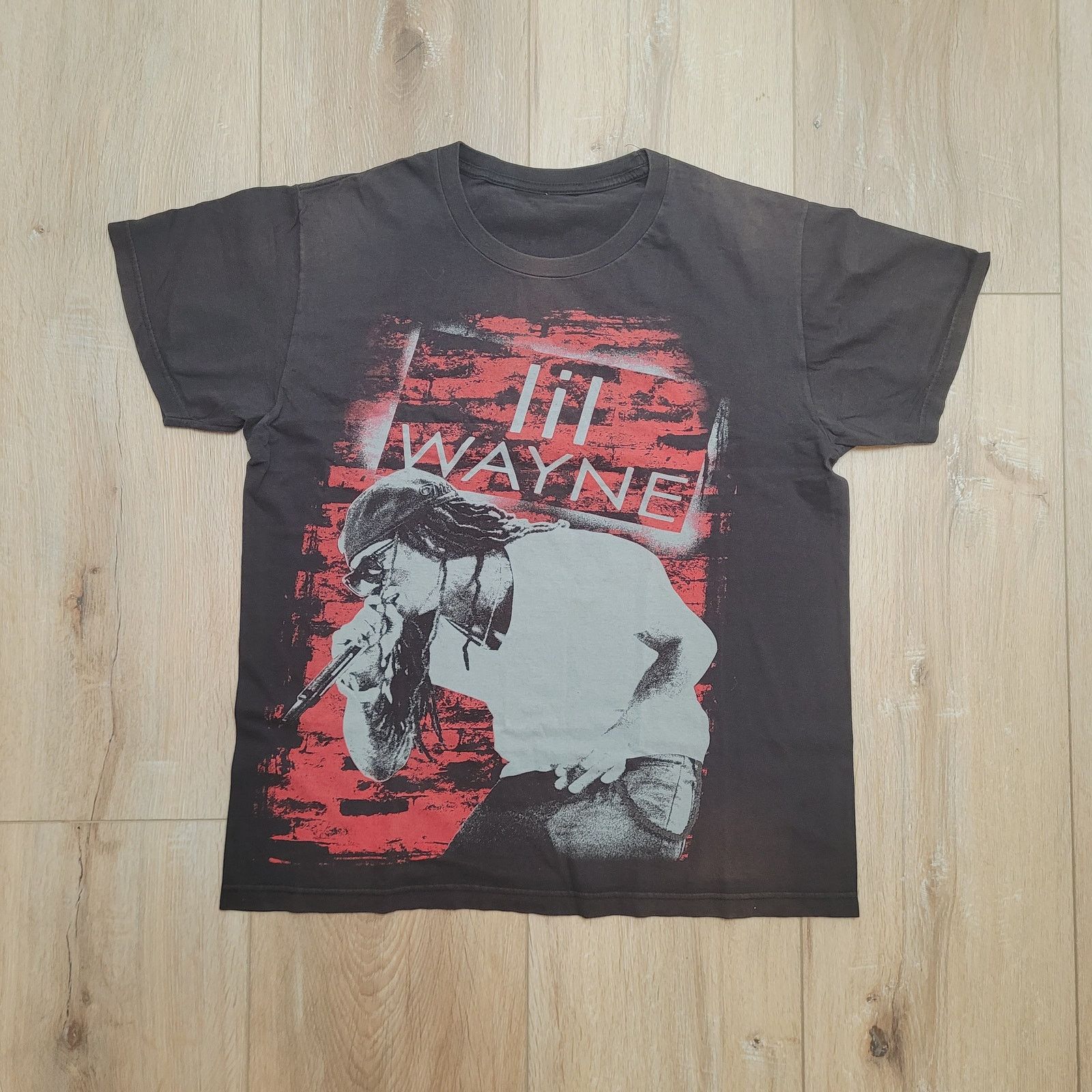 Lil Wayne Lil Wayne T Shirt M VTG 2010 Young Money Rap Tee Fits Medium Size US M / EU 48-50 / 2 - 1 Thumbnail