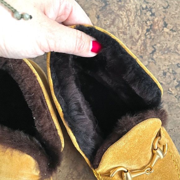 Gucci Gucci Mustard Suede Sheepskin Lined Slippers - 5, fits SMALL Size US 5 / IT 35 - 4 Thumbnail