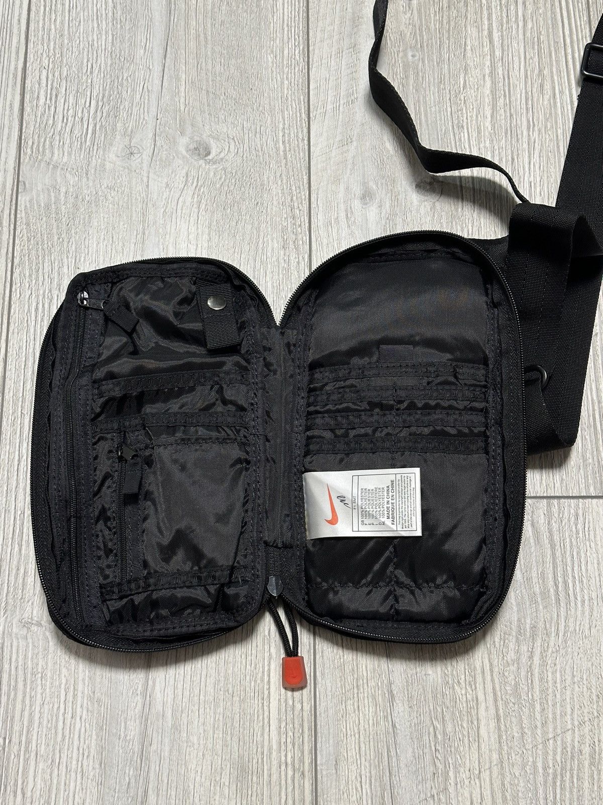 Vintage Vintage Nike Messenger Mini Bag Size ONE SIZE - 6 Thumbnail