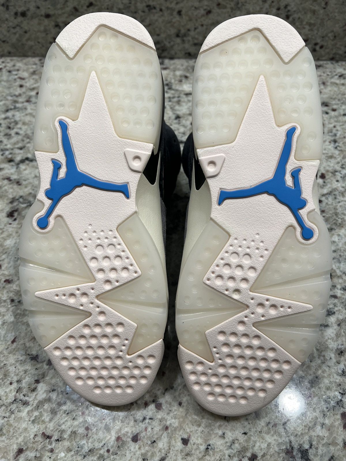 Jordan Brand Air Jordan 6 Retro ‘Tech Chrome’ Size US 8.5 / EU 41-42 - 5 Thumbnail