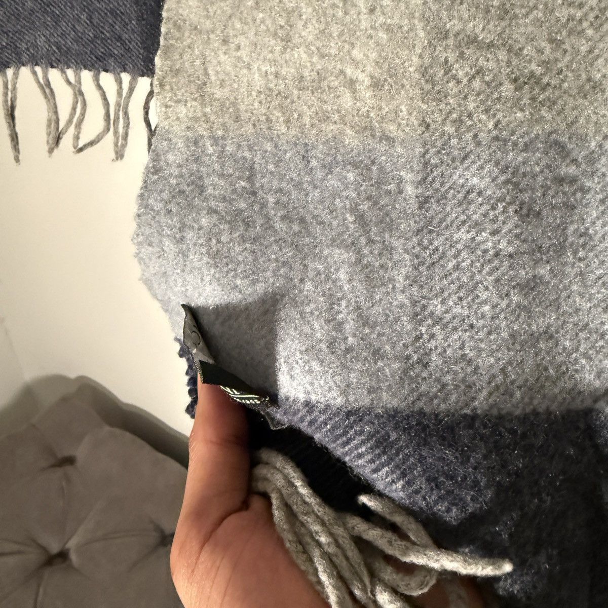 Jos. A. Bank JOS A BANK Scarf – Classic Neutral Check / Winter Essential Size ONE SIZE - 3 Thumbnail