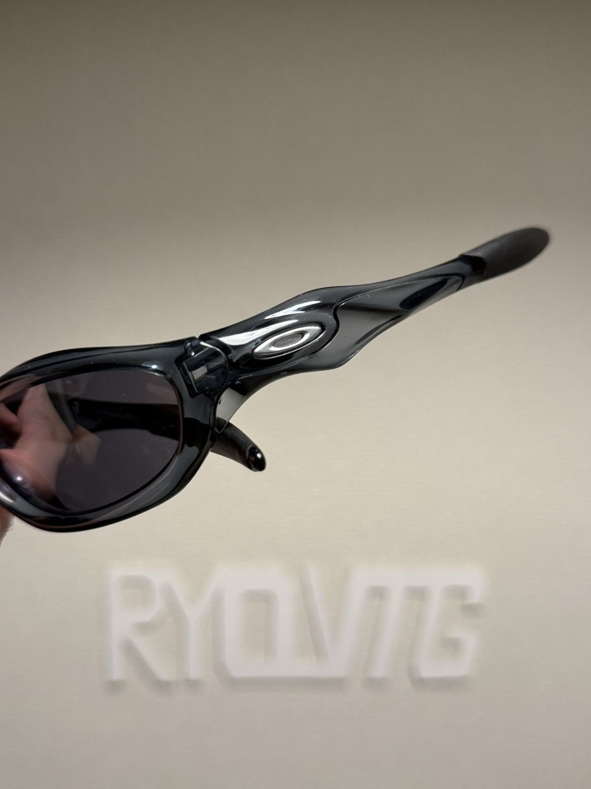 Oakley OAKLEY UNKNOWN CRYSTAL BLACK SUNGLASSES Size ONE SIZE - 6 Thumbnail