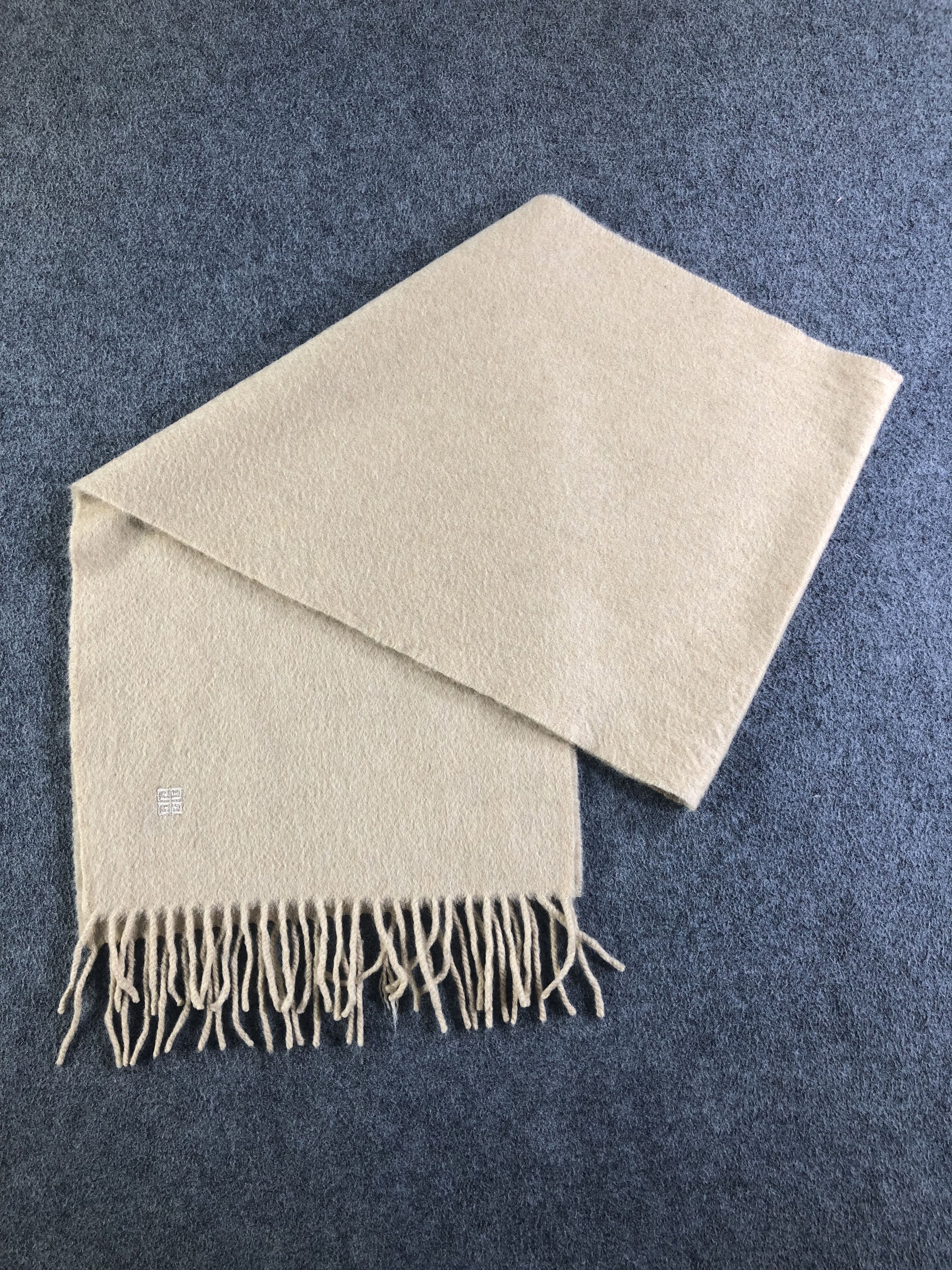 Givenchy Givenchy Cashmere Winter Scarf / Muffler / Neckwear SS1271 Size ONE SIZE - 6 Thumbnail