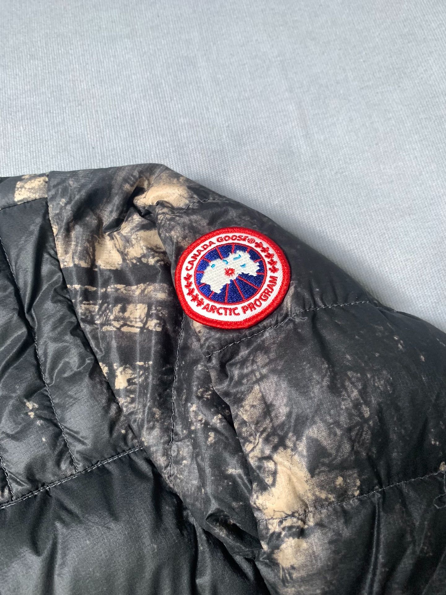 Canada Goose Canada Goose Camouflage Down Jacket Size US S / EU 44-46 / 1 - 1 Thumbnail