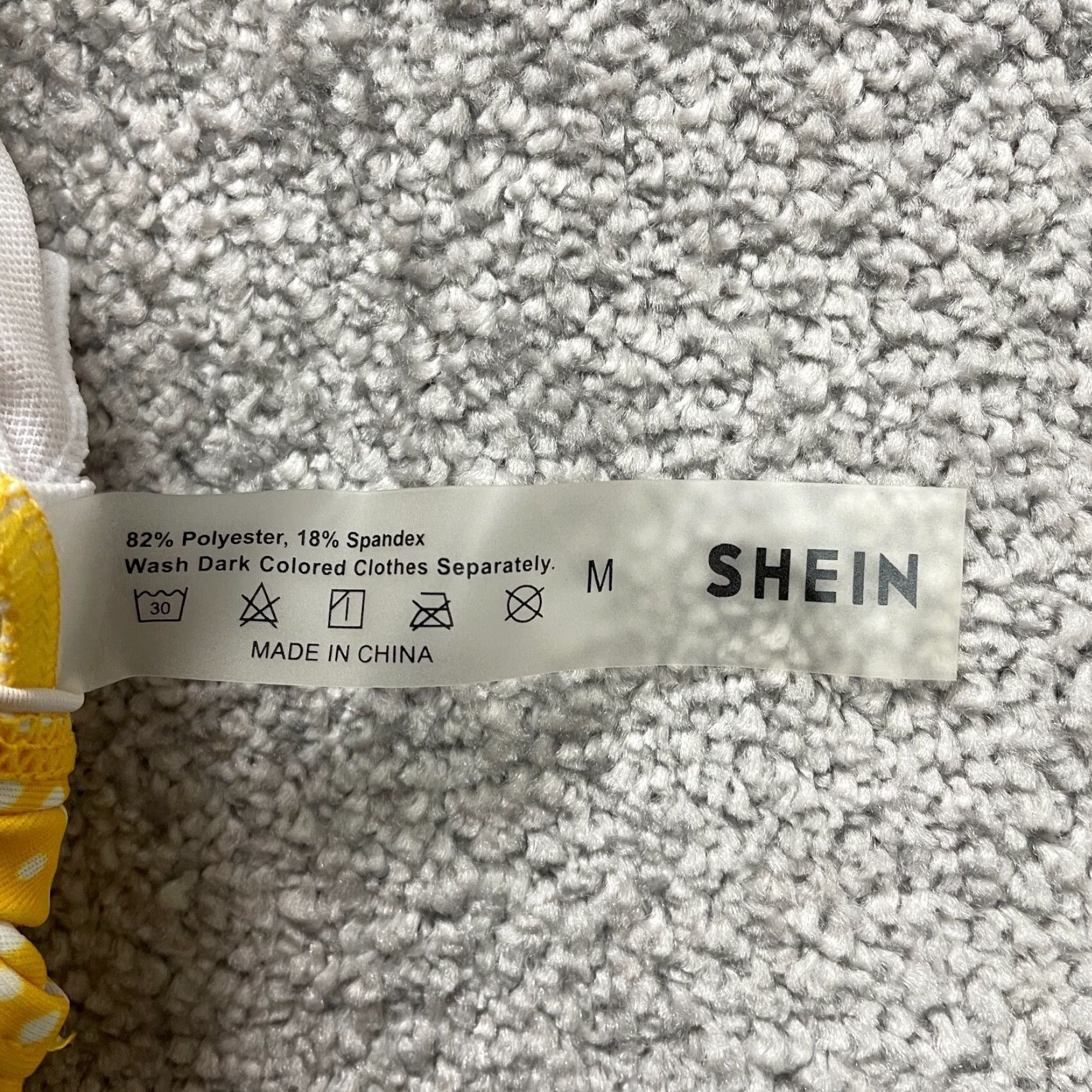 Shein Shein Bikini Top Womens M Yellow Polka Dots V-Neck Padded Beach Size M / US 6-8 / IT 42-44 - 3 Thumbnail