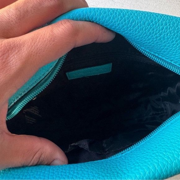 Other NEW TAHARI CHARLIE CROSS BODY BAG AQUA Size ONE SIZE - 8 Thumbnail