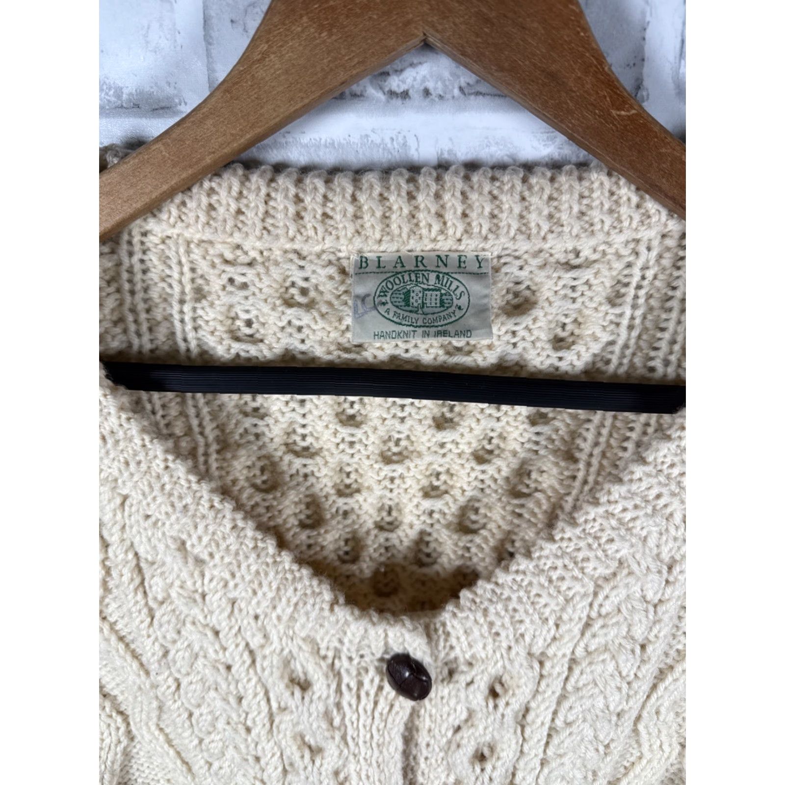Vintage VINTAGE Blarney Sweater Fisherman Full Button Up Cardigan Knit Mens L Beige Wool Cable Knit Casual Outdoor 90s? Size US L / EU 52-54 / 3 - 3 Thumbnail