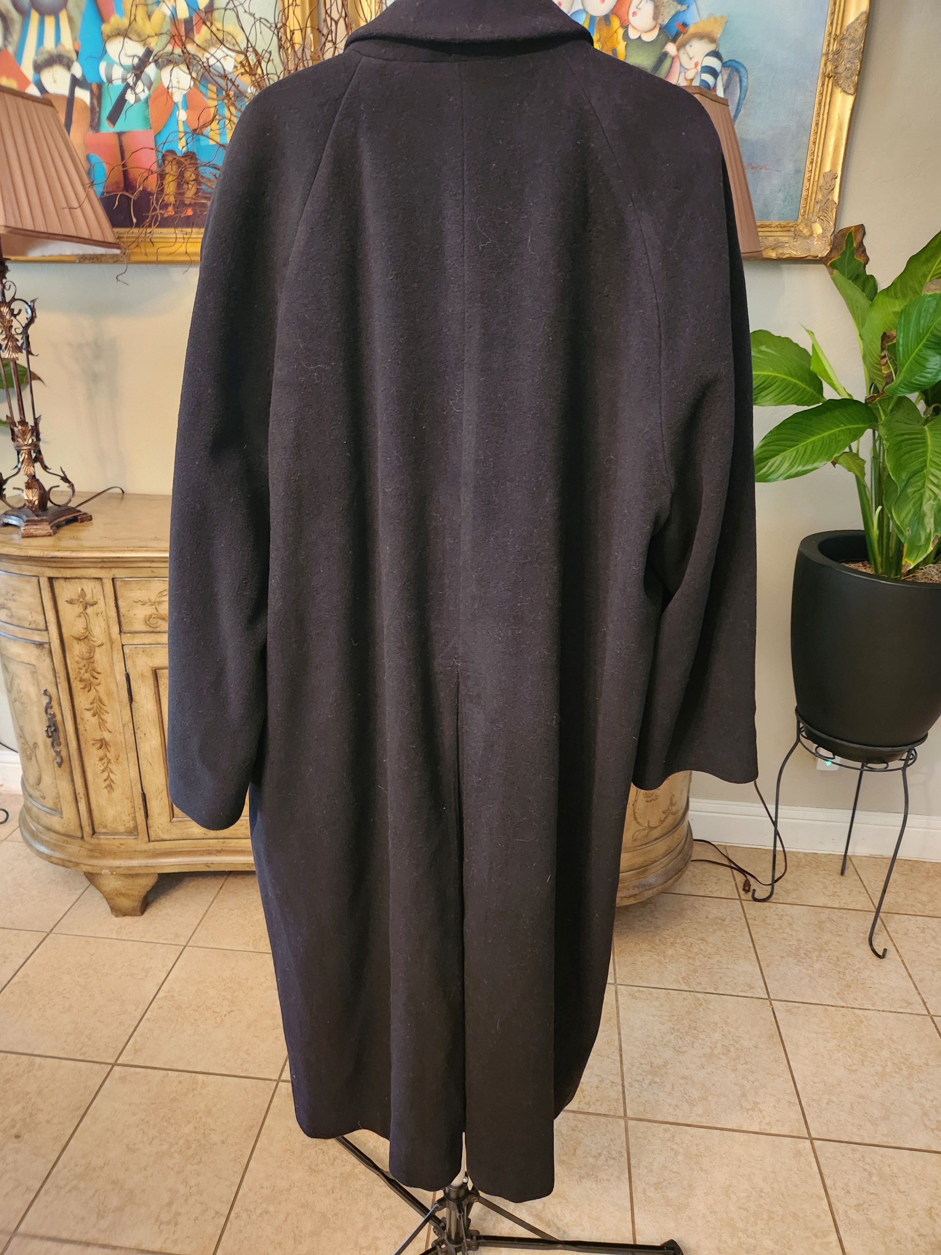 Vintage Vintage 80's Cricketeer Men's 100% Wool Black Overcoat Size US XXL / EU 58 / 5 - 2 Thumbnail