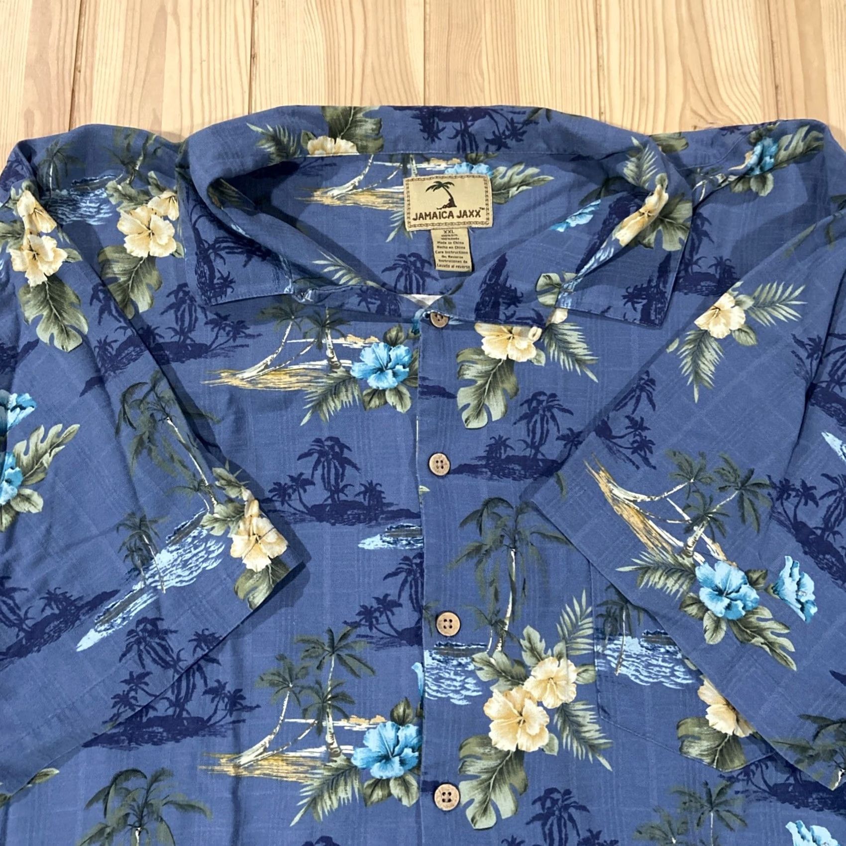 Vintage Jamaica Jaxx Button-Up Shirt 2XL Men Silk Floral Hawaiian Blue Short SleeveCollar Down Regular Mens Size US XXL / EU 58 / 5 - 2 Thumbnail