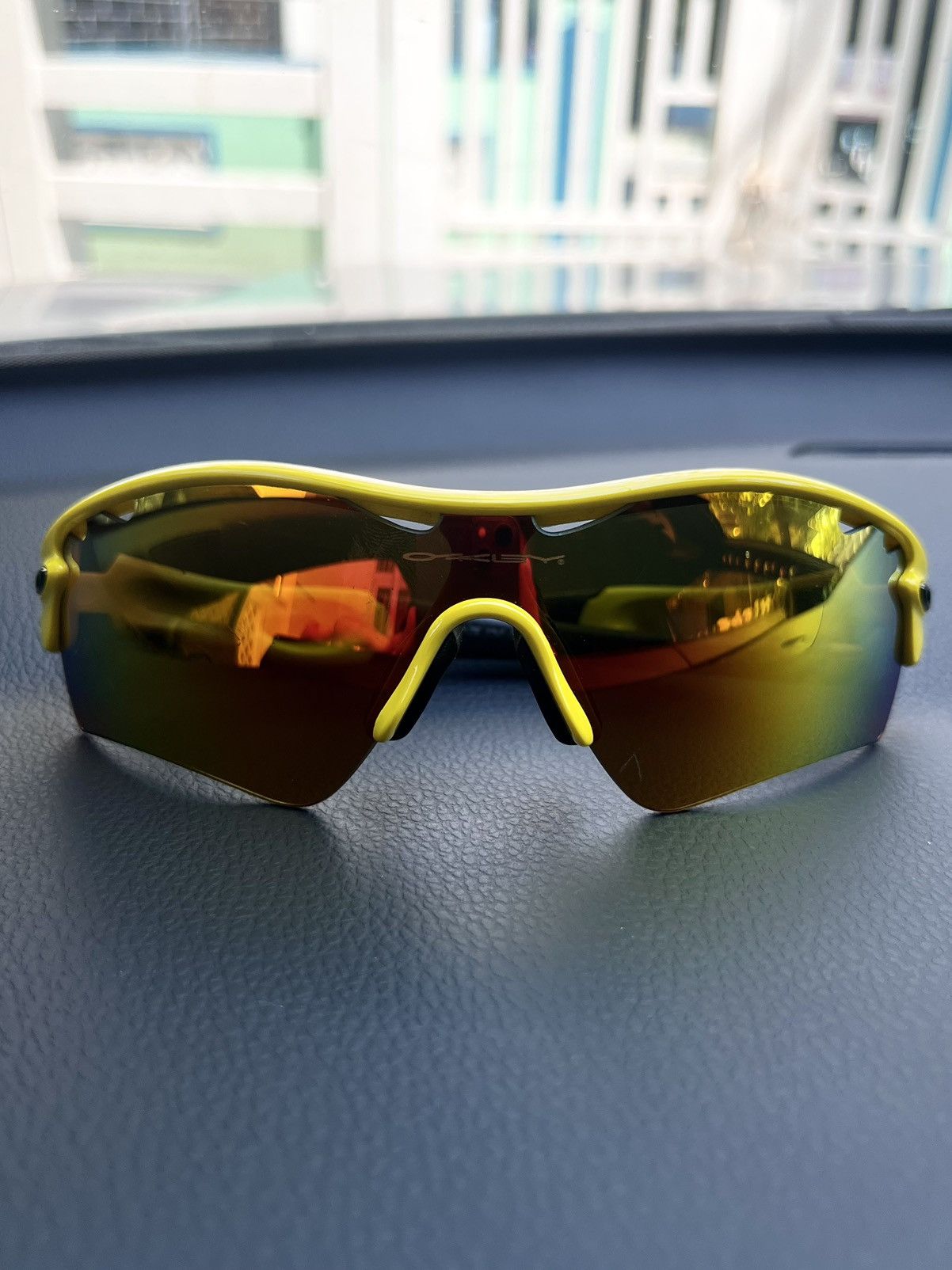 Oakley 00s Oakley Radar Patch Sunglasses Size 32 - 1 Thumbnail