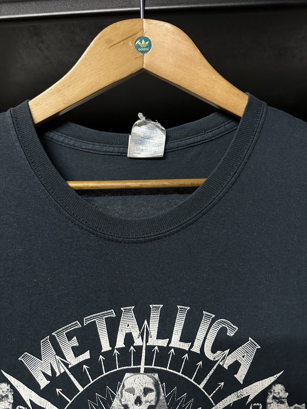 Band Tees × Vintage Vintage Metallica Magnetic Tour Faded Tee Size US L / EU 52-54 / 3 - 5 Thumbnail