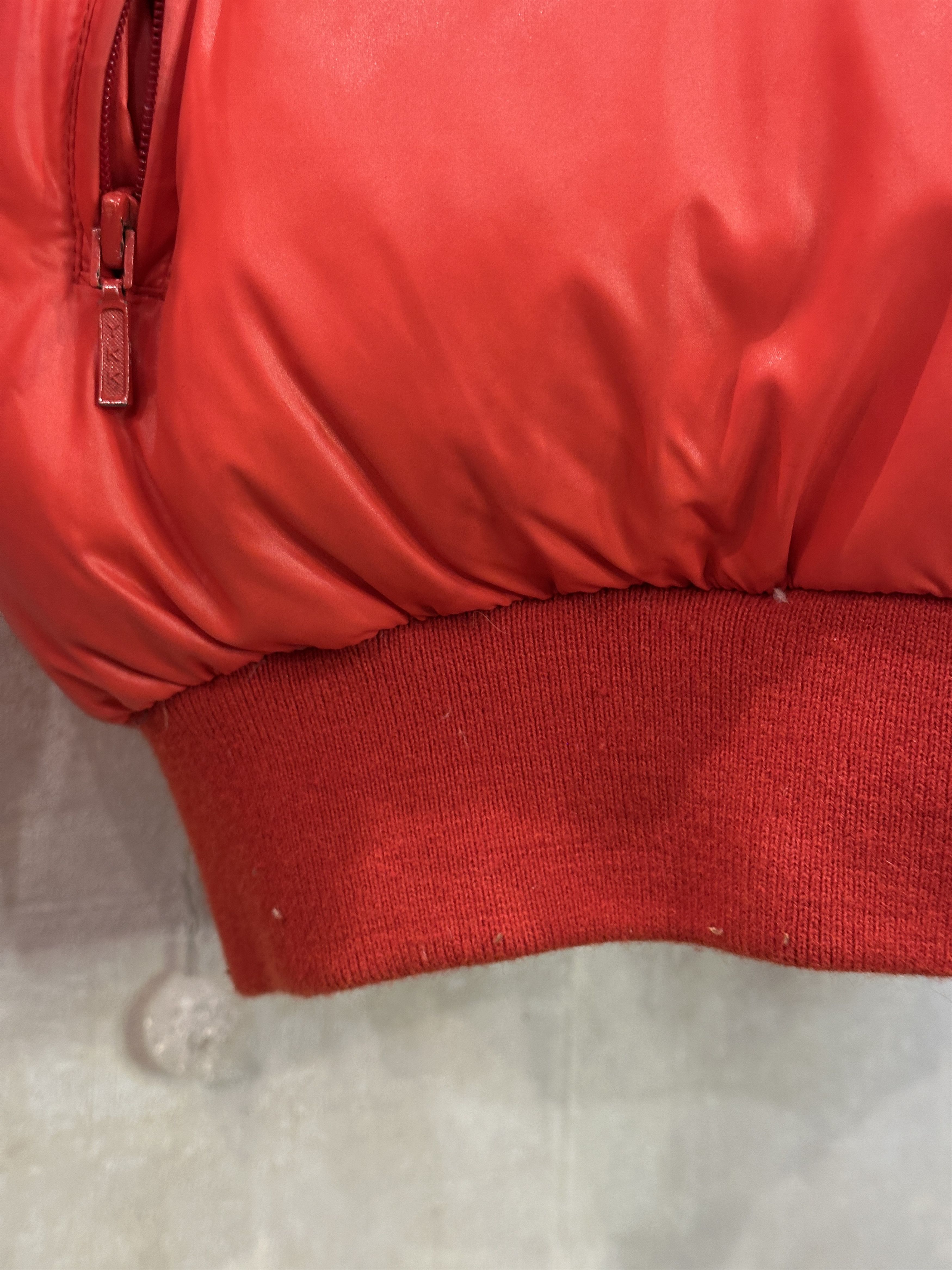 Moncler Moncler Vintage Red/Blue Puffer Reversible Jacket Size M Size US M / EU 48-50 / 2 - 13 Thumbnail