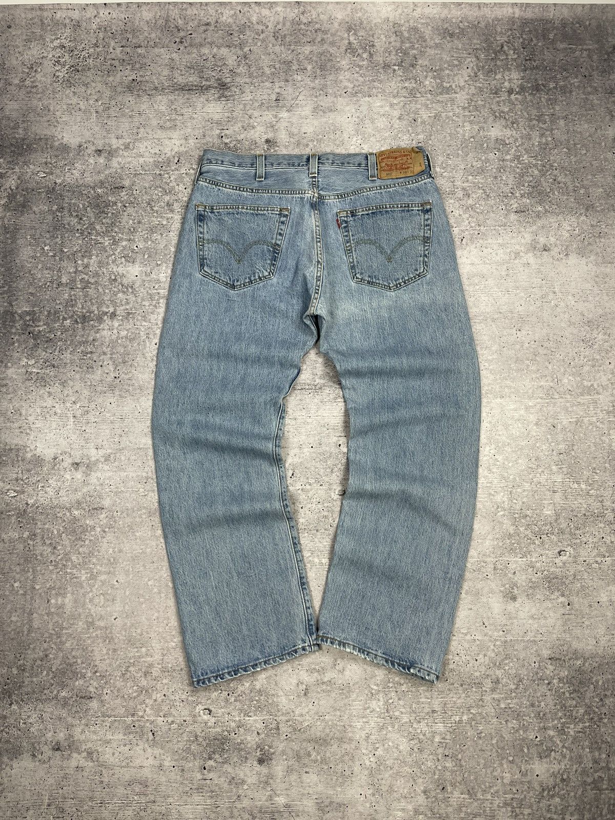 Levi's × Vintage Vintage Levi’s 501 Y2K Style Blue Stonewashed Denim Jeans Size US 36 / EU 52 - 1 Thumbnail