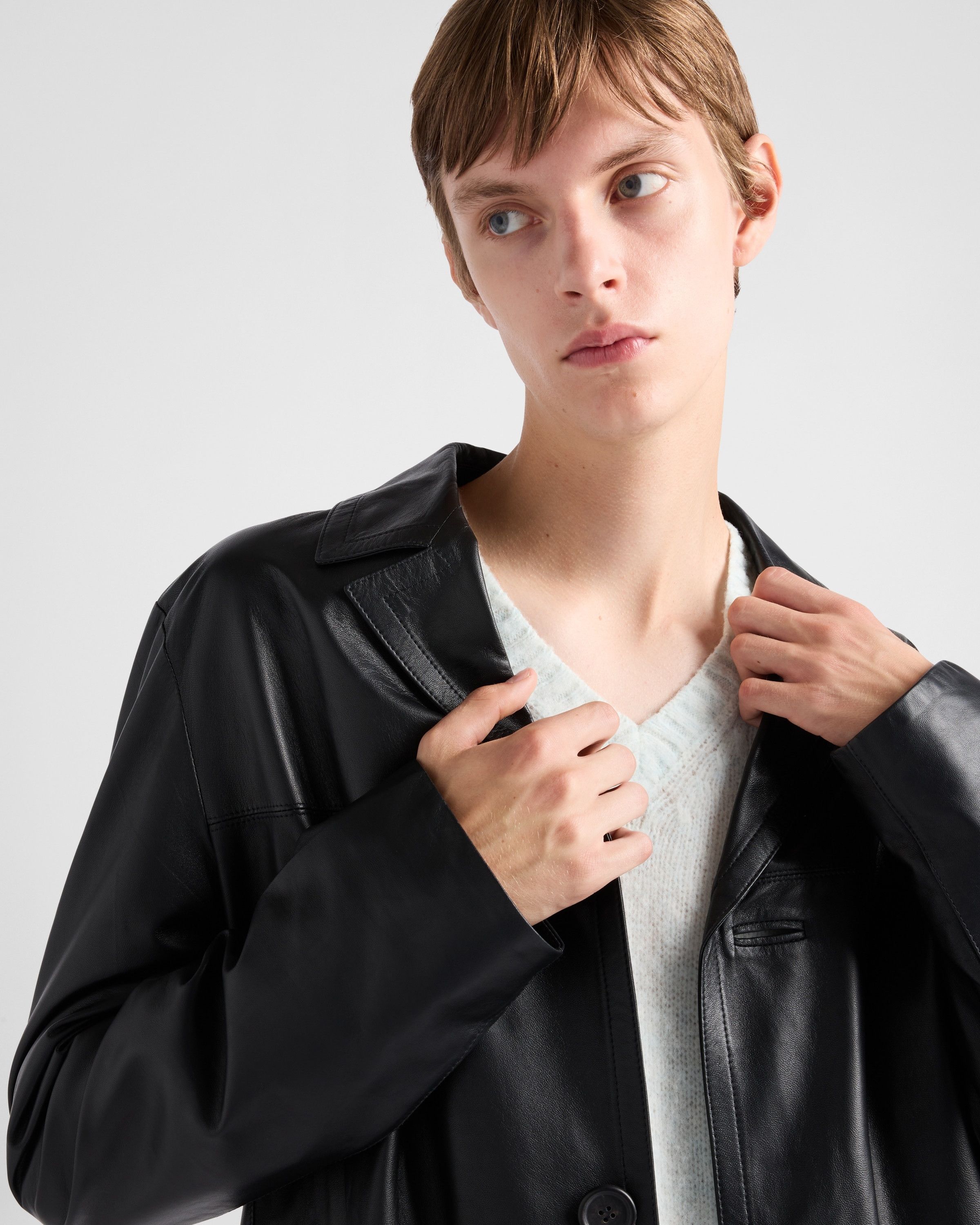 Prada o1bcso1str1025 Nappa Leather Coat in Black Size US M / EU 48-50 / 2 - 3 Thumbnail