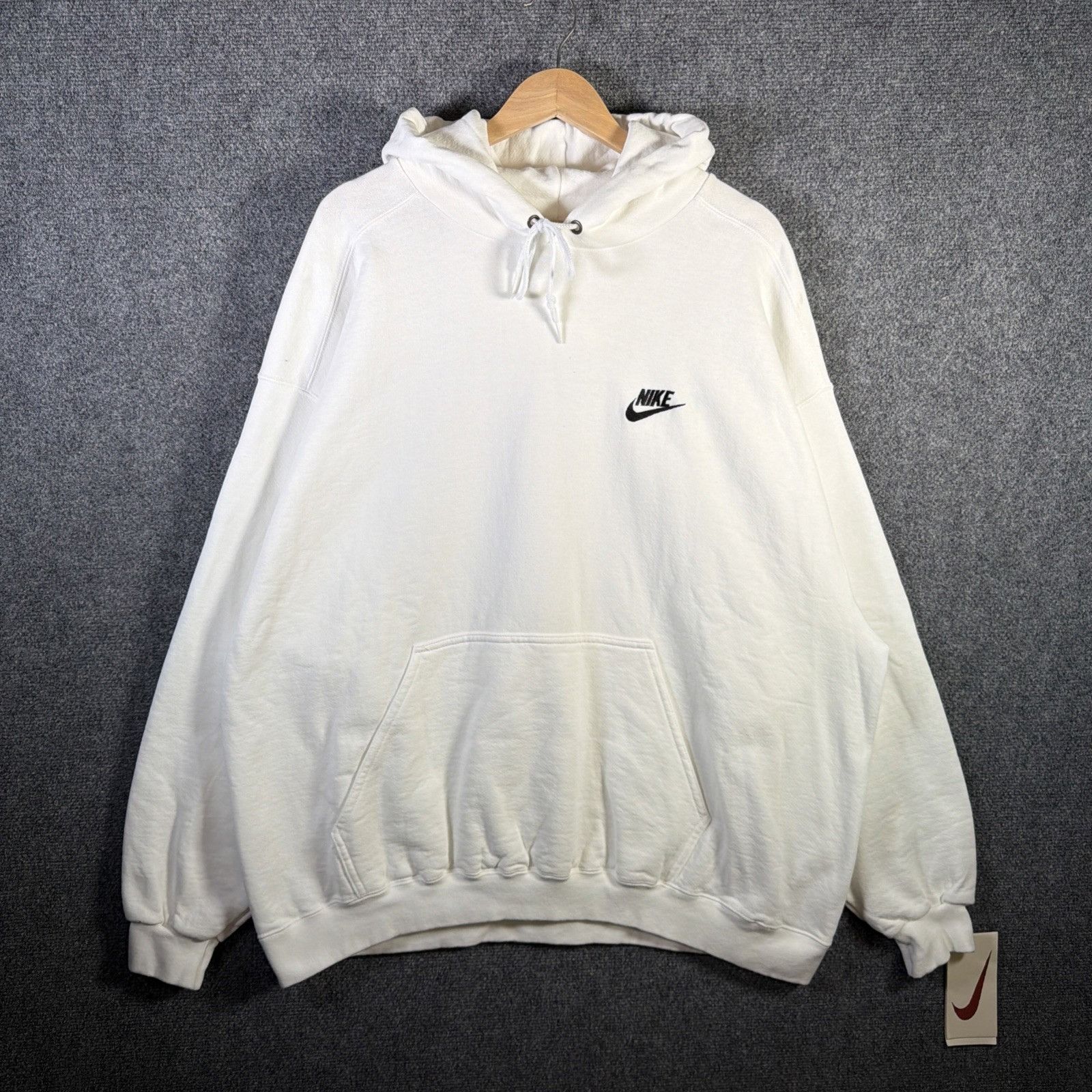 Nike Vintage Nike Hoodie Mens 2XL White 90s Swoosh Baggy Skate Size US XXL / EU 58 / 5 - 1 Thumbnail