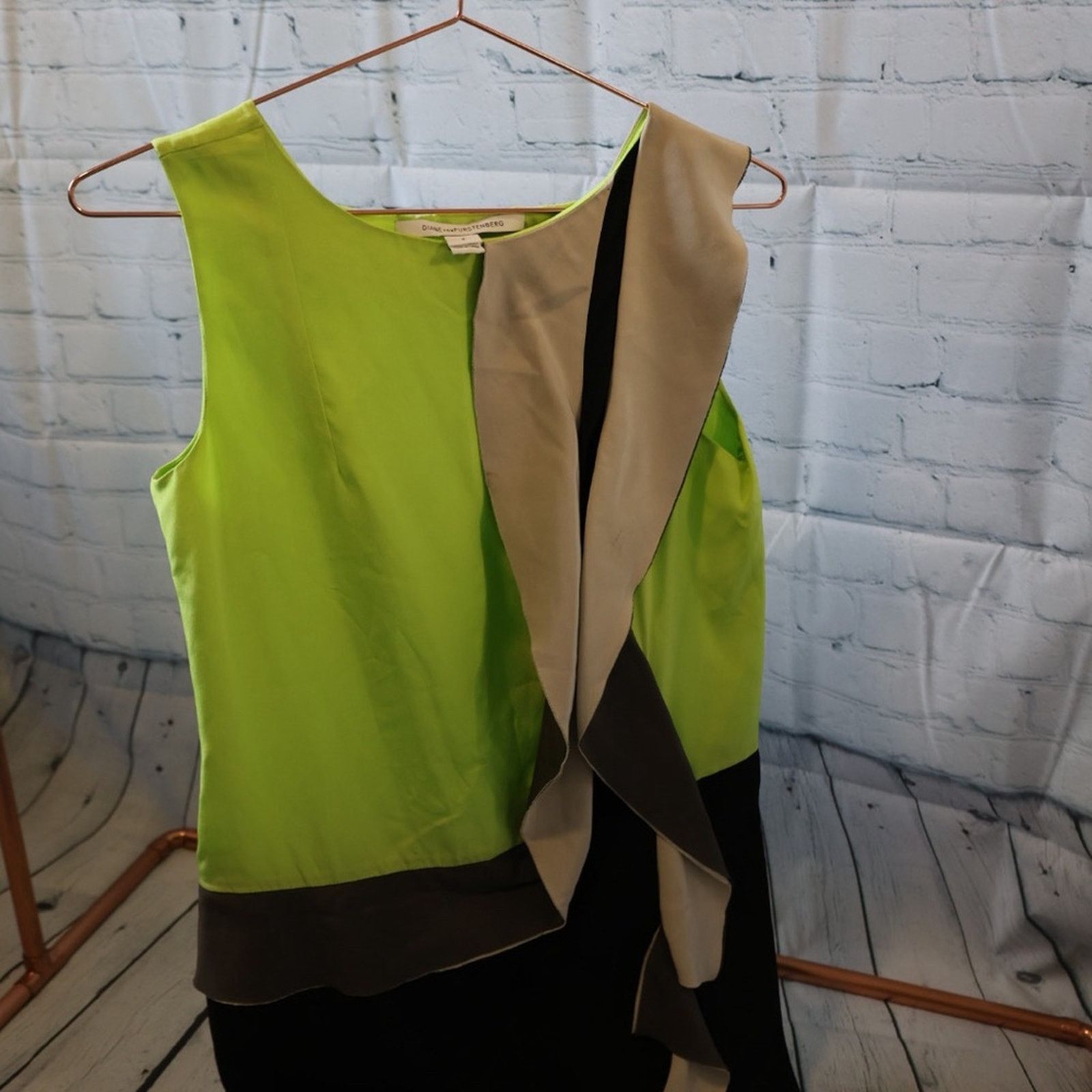 Diane von Furstenberg Diane Von Furstenberg Shizuka DVF Silk Sleeveless Dress Size XS / US 0-2 / IT 36-38 - 1 Thumbnail