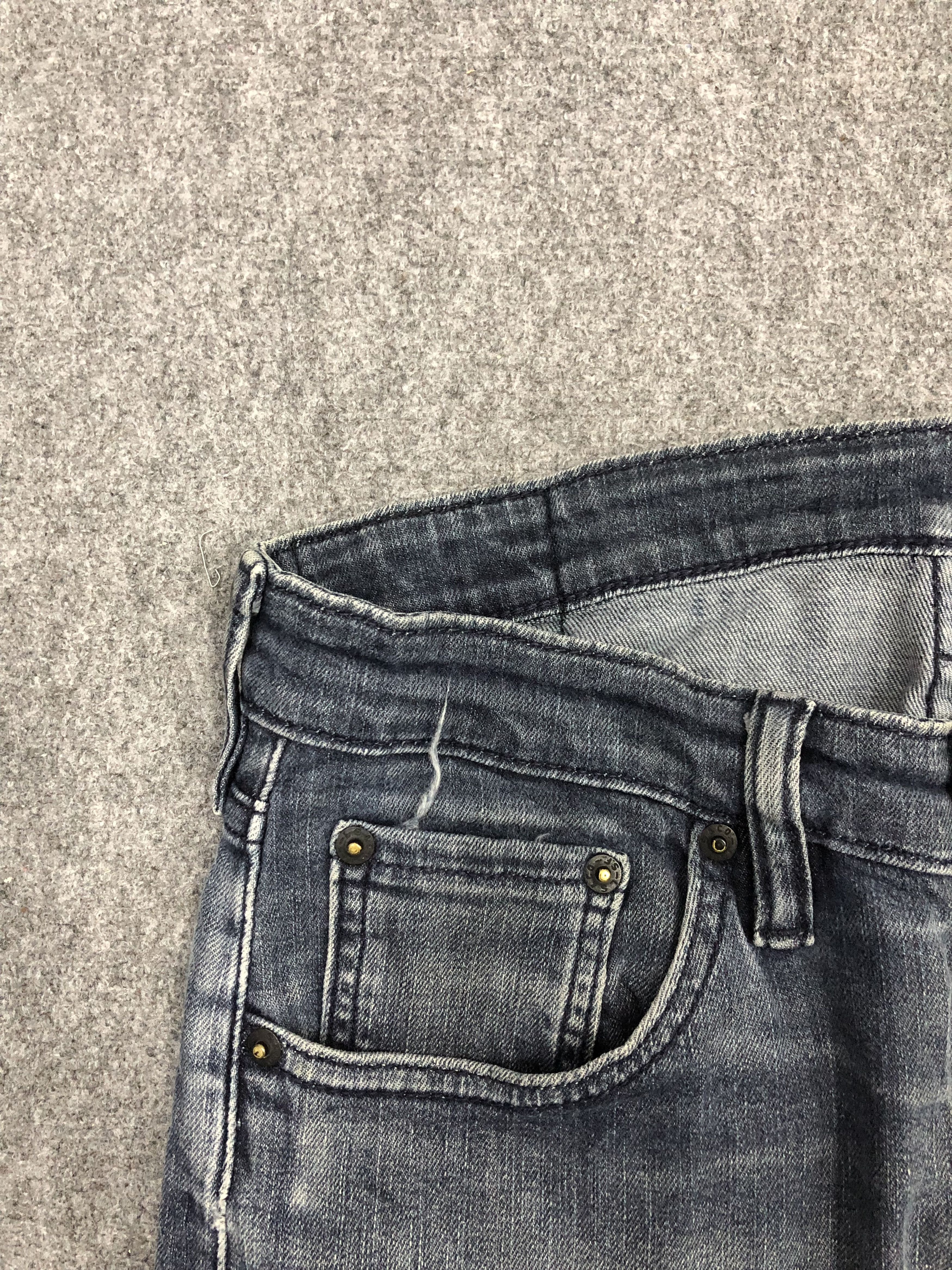 Levi's Vintage Levis 505 light Wash Jeans DP1207 Size US 31 - 9 Thumbnail