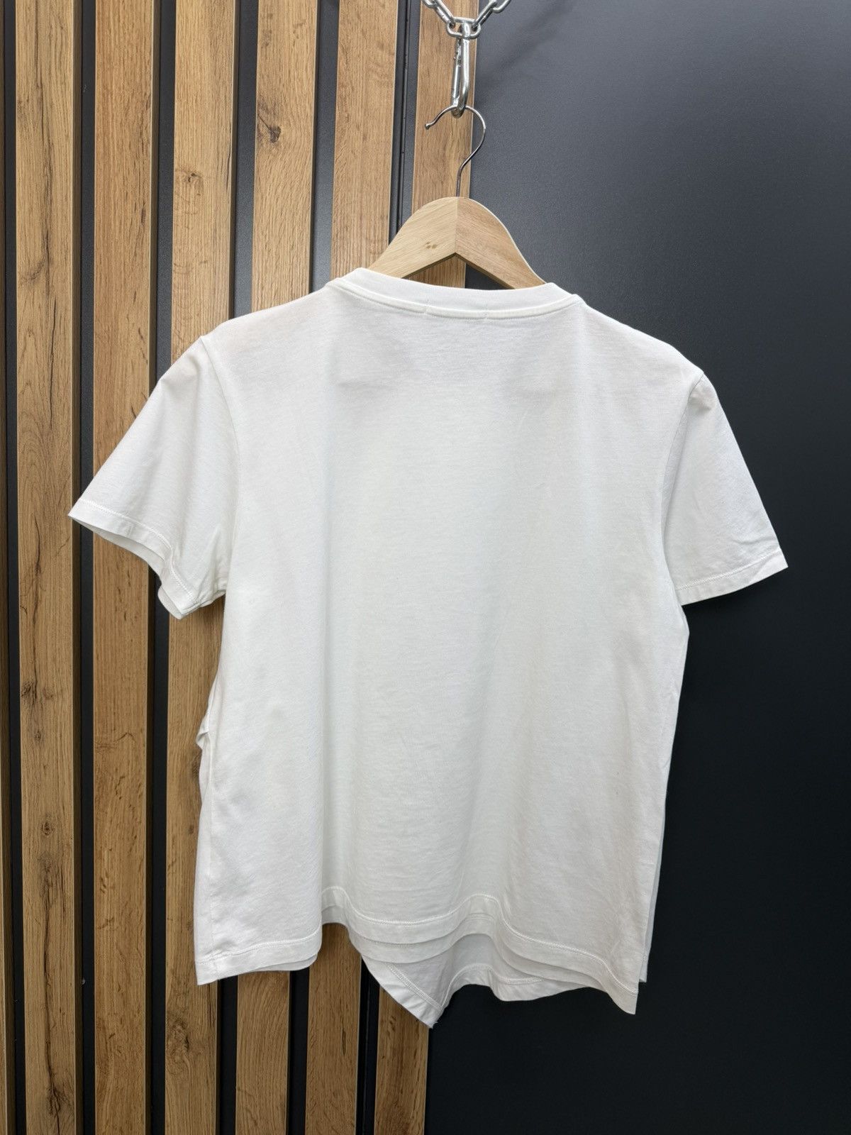 JW Anderson × Uniqlo JW Anderson x Uniqlo Asymmetric Layered T-Shirt White Size M Size M / US 6-8 / IT 42-44 - 8 Thumbnail