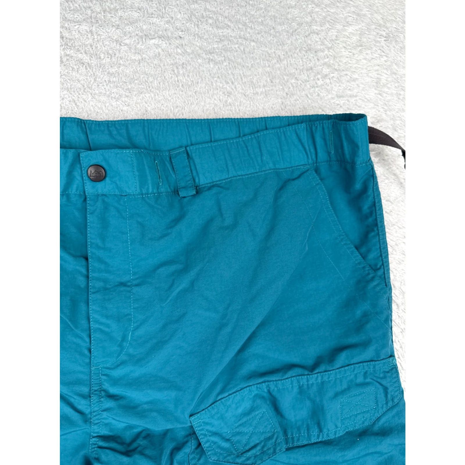 Vintage REI Men Shorts Cargo Belted 40x7 Blue Nylon Cotton 100% Hiking Camping Casual Travel Regular Inseam 7 in Pockets Logo Size US 33 - 5 Thumbnail