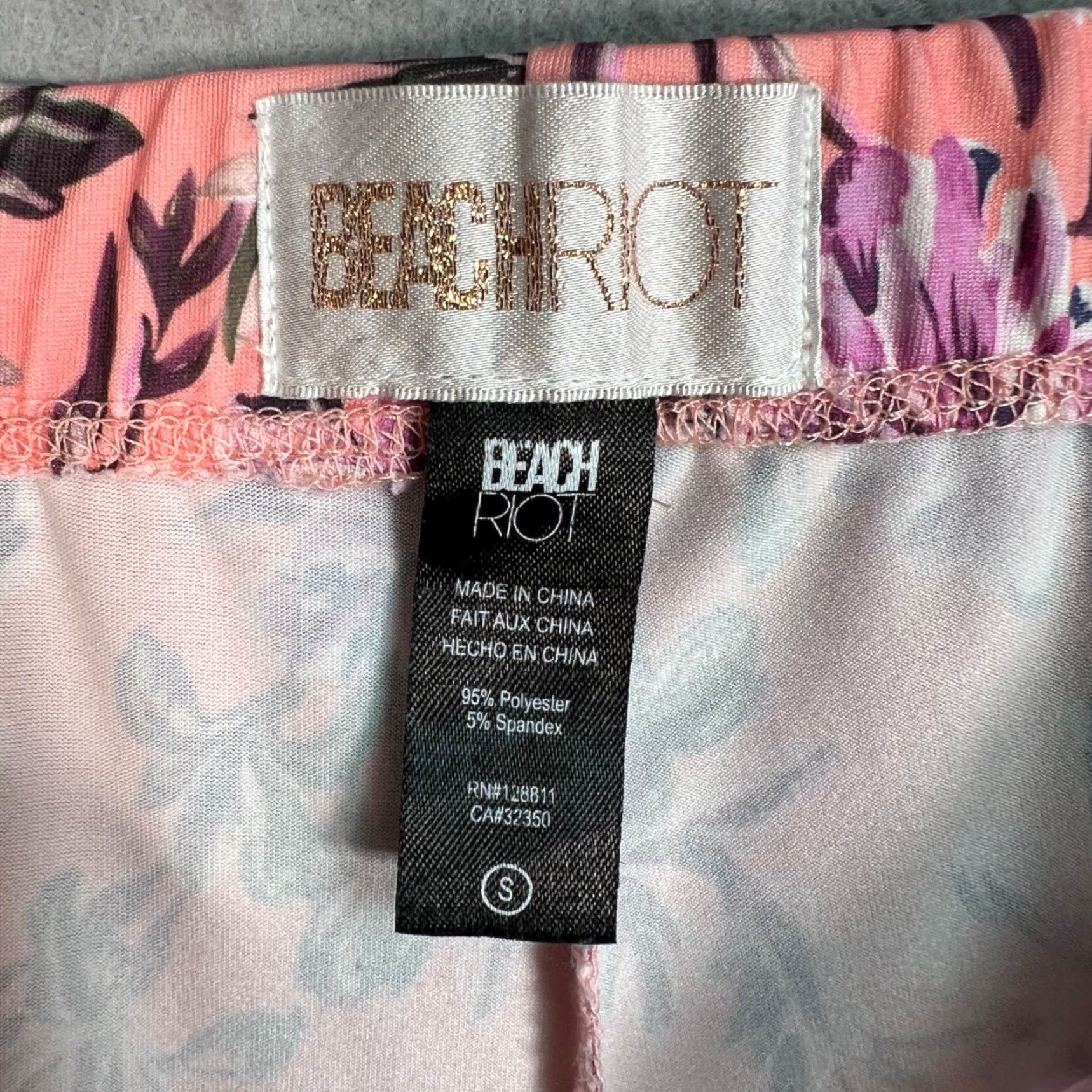 Beach Riot Beach Riot Womens Pants Floral Bell Bottom Stretch Bohemian Pink S Small Curve Waist 27in Inseam 33in Flared Gender Womens Size 28" / US 6 / IT 42 - 3 Thumbnail
