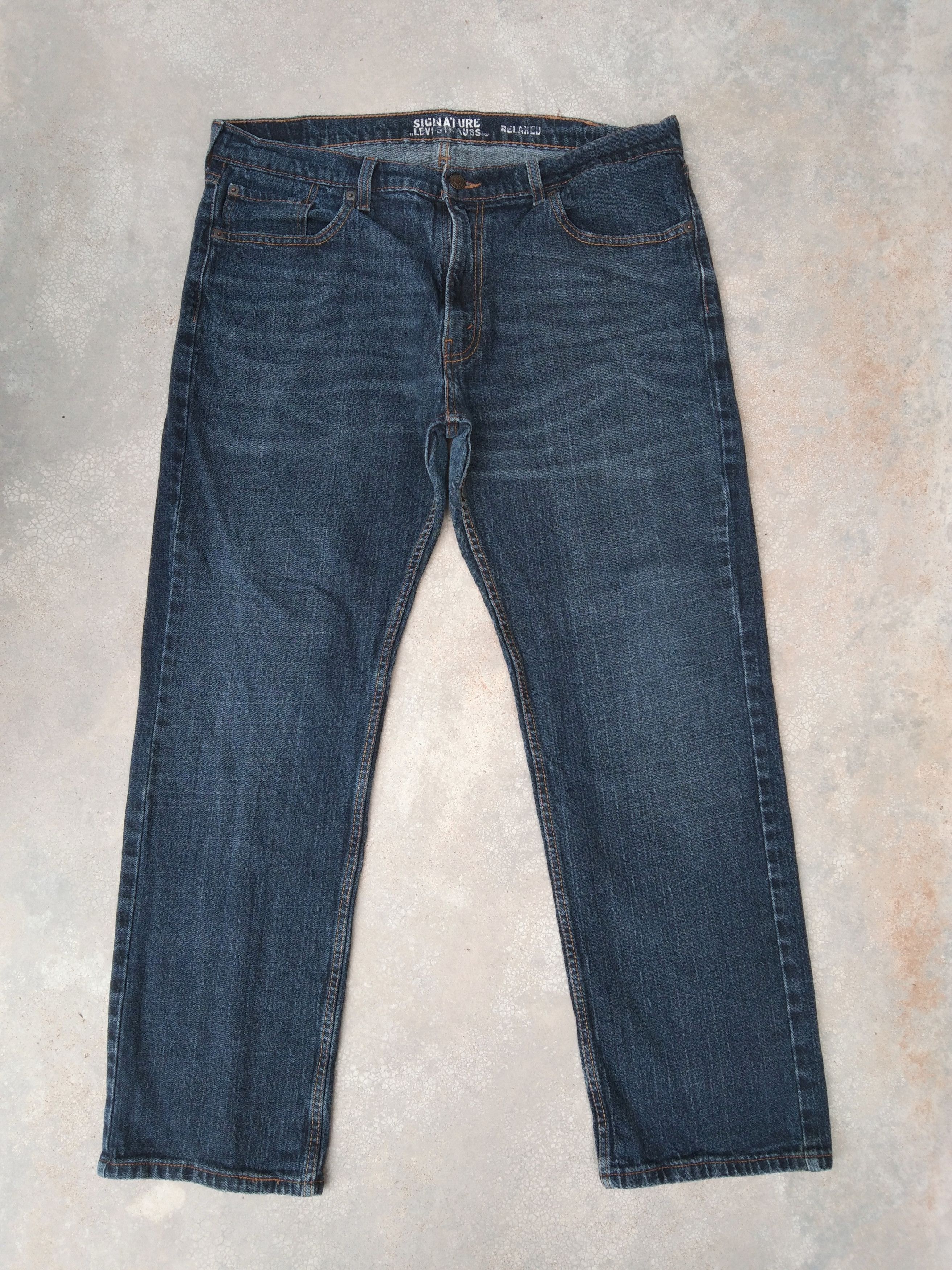 Levi's Vintage Levi's Signature Relaxed Jeans 36x30 Size US 36 / EU 52 - 1 Thumbnail