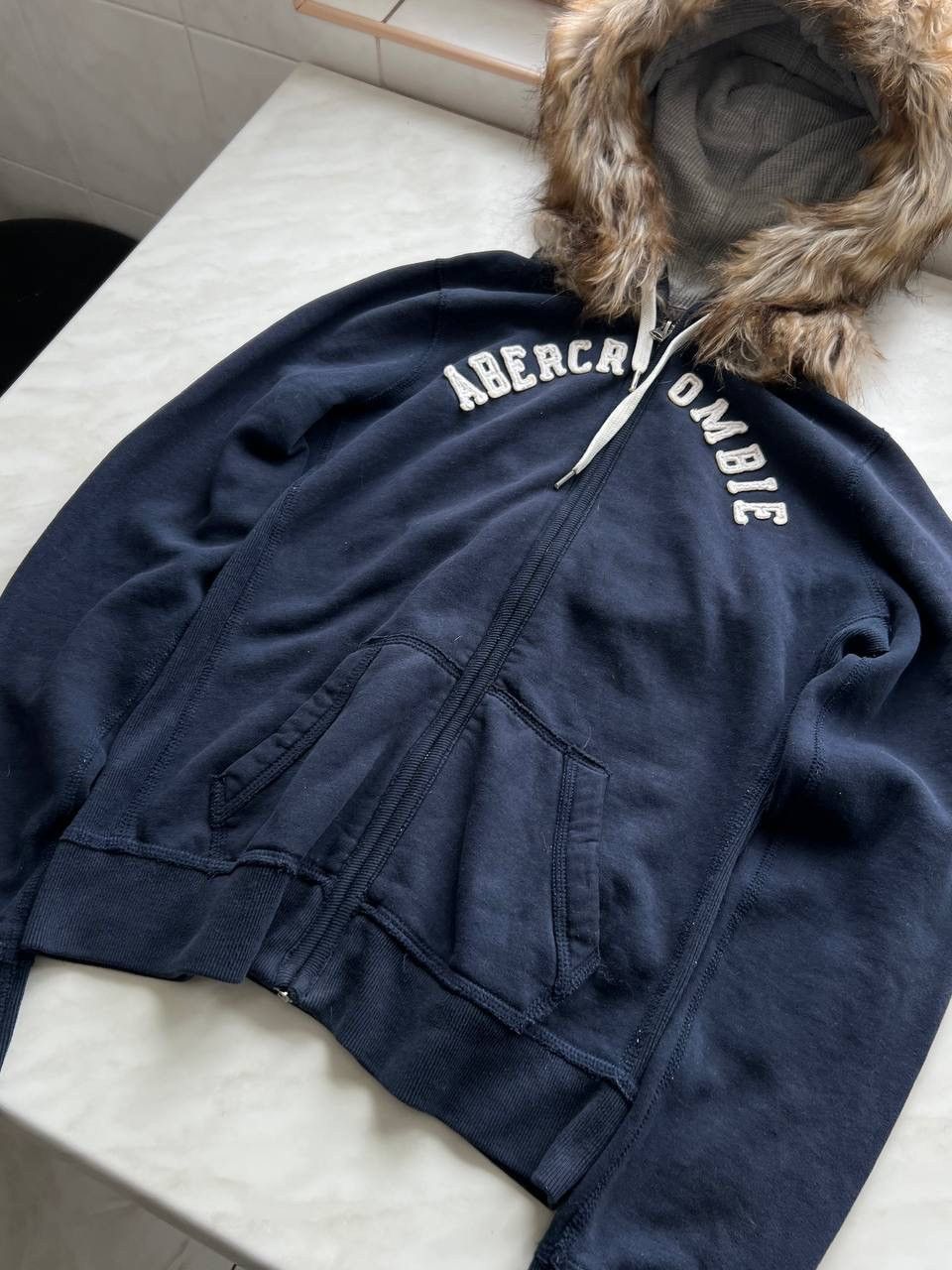 Abercrombie & Fitch Y2K Abercrombie & Fitch Faux Fuzzy Fur Hoodie Lgb Style Size L / US 10 / IT 46 - 6 Thumbnail