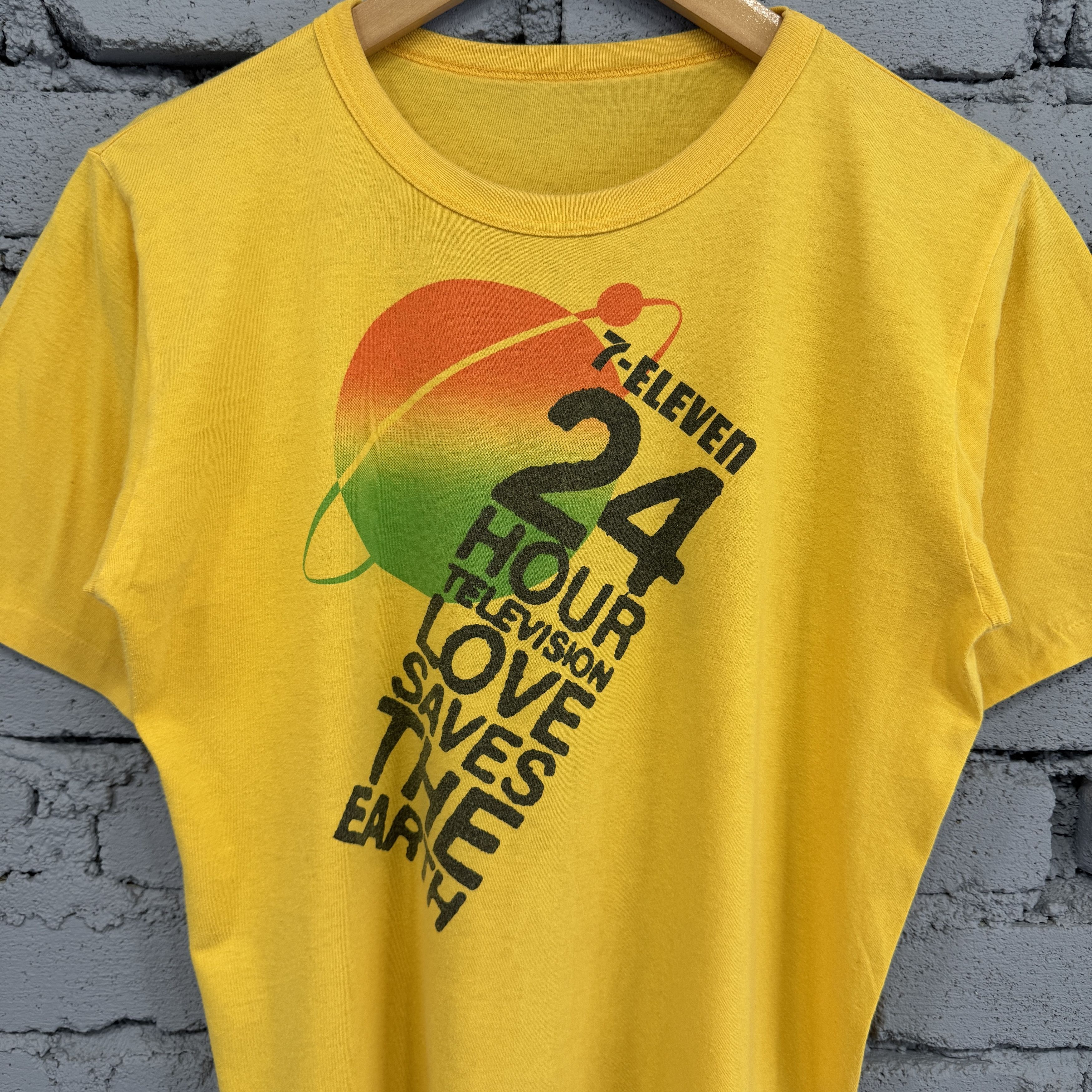 Vintage Rare Vintage 24 Hour Television 7 eleven Tshirt Size US S / EU 44-46 / 1 - 3 Thumbnail
