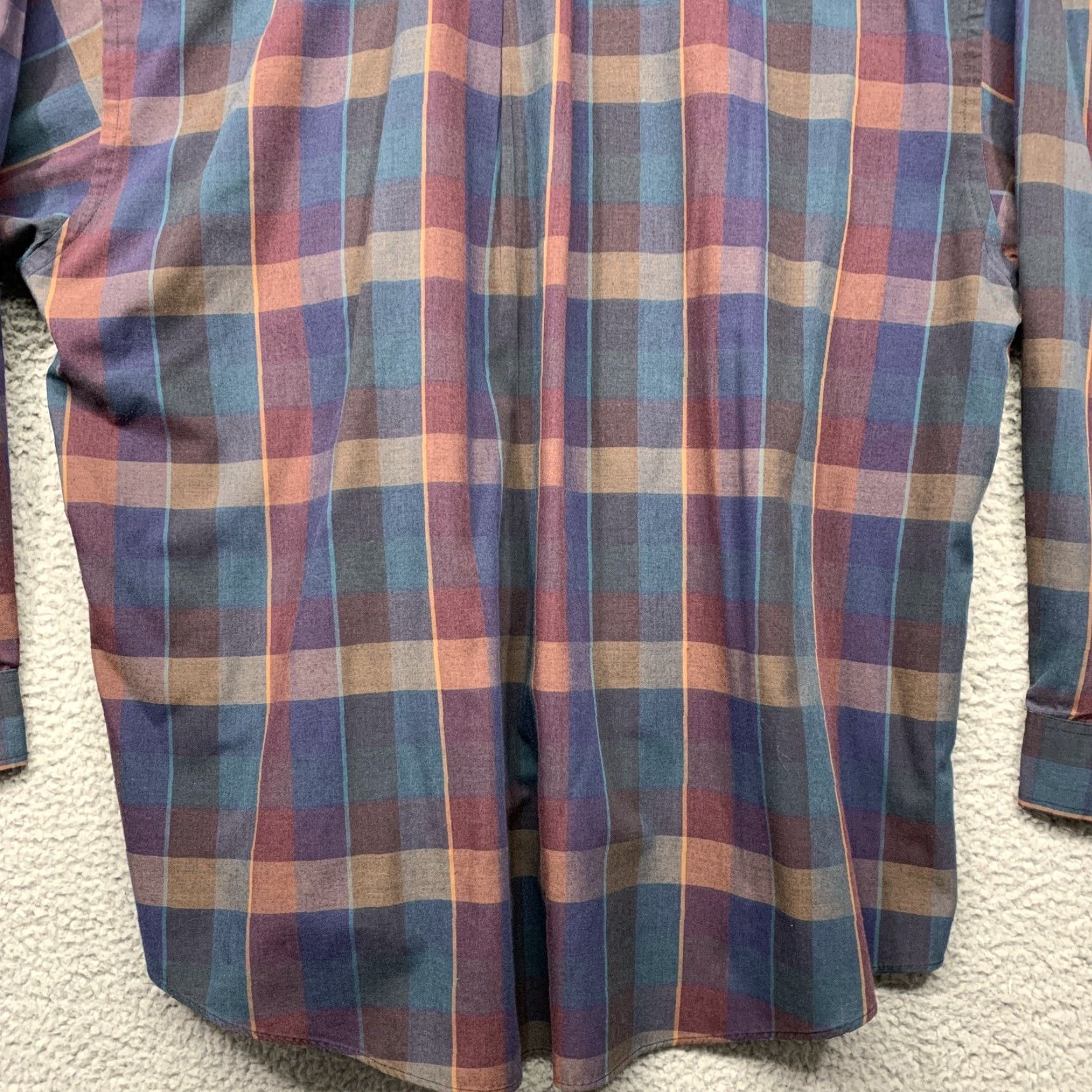 Van Heusen VAN HEUSEN Button Shirt Men XL Plaid Multi-Color Button-Down Collar 2 Pockets Shirt Mens XL Plaid Multicolor Button-Down Size US XL / EU 56 / 4 - 7 Thumbnail