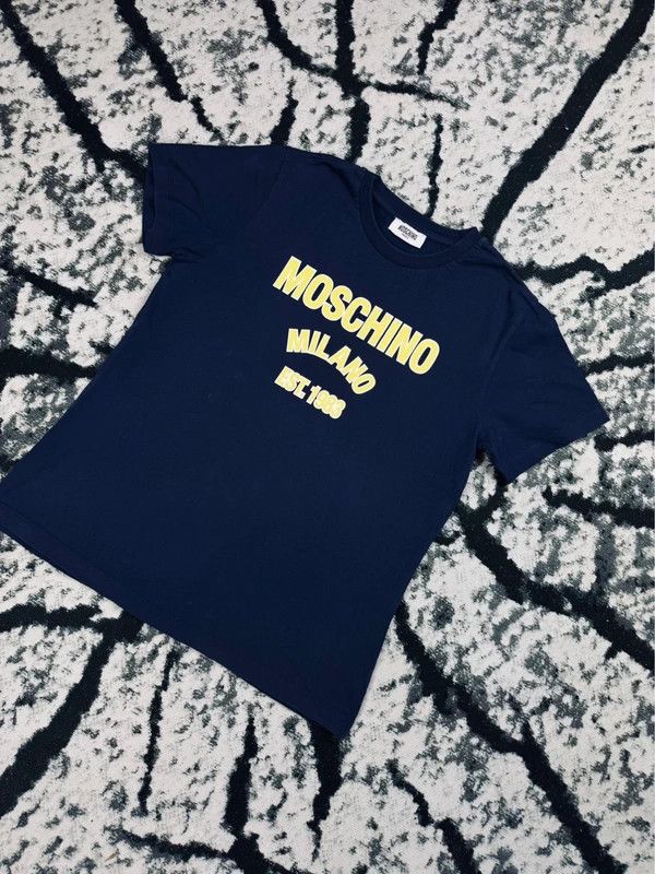 Moschino Moschino navy blue yellow T-shirt XS Size US XS / EU 42 / 0 - 2 Thumbnail