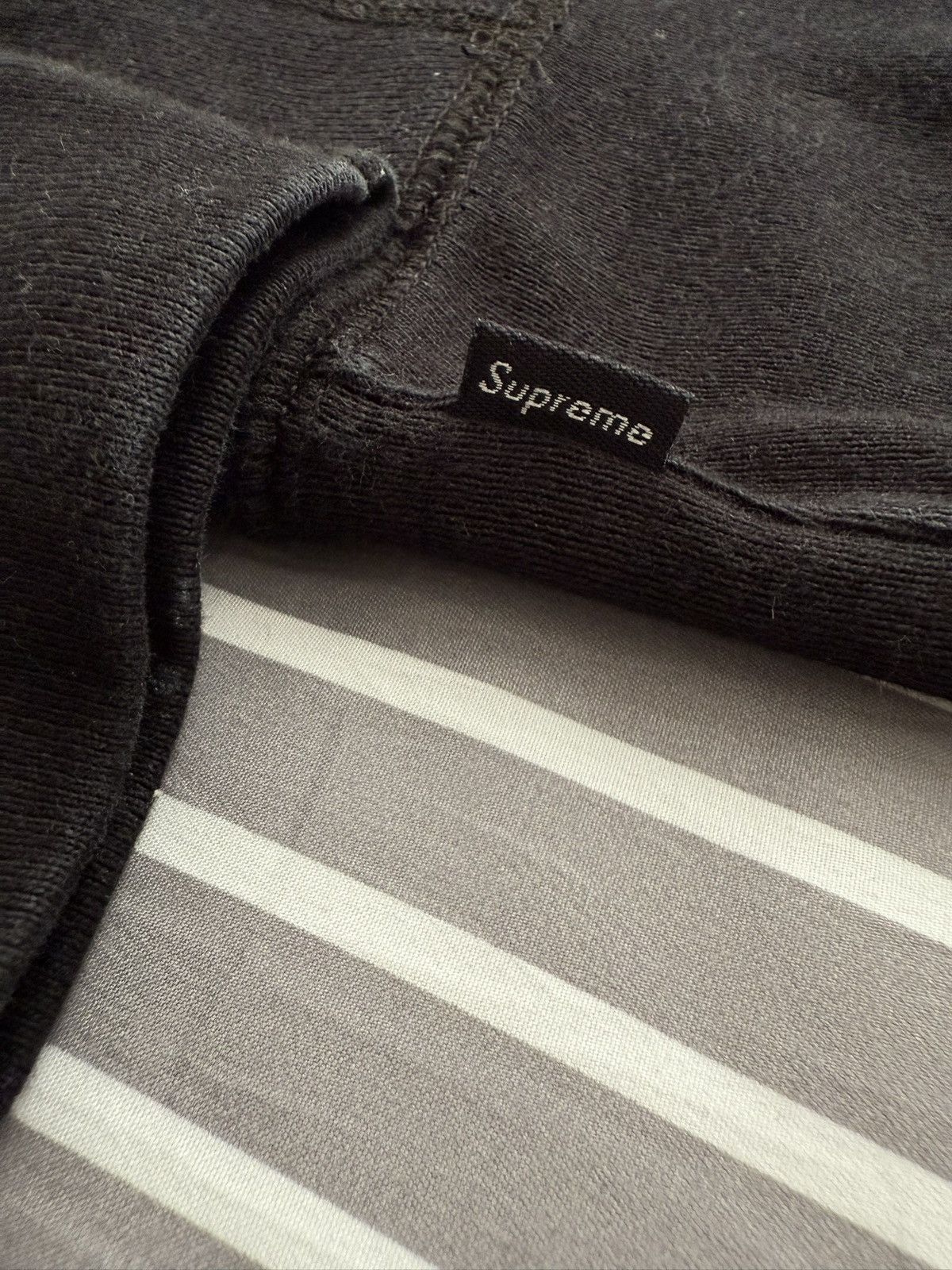 Supreme Supreme SS20 Small Mini Box Logo Hoodie Black Red M Medium Size US M / EU 48-50 / 2 - 9 Thumbnail