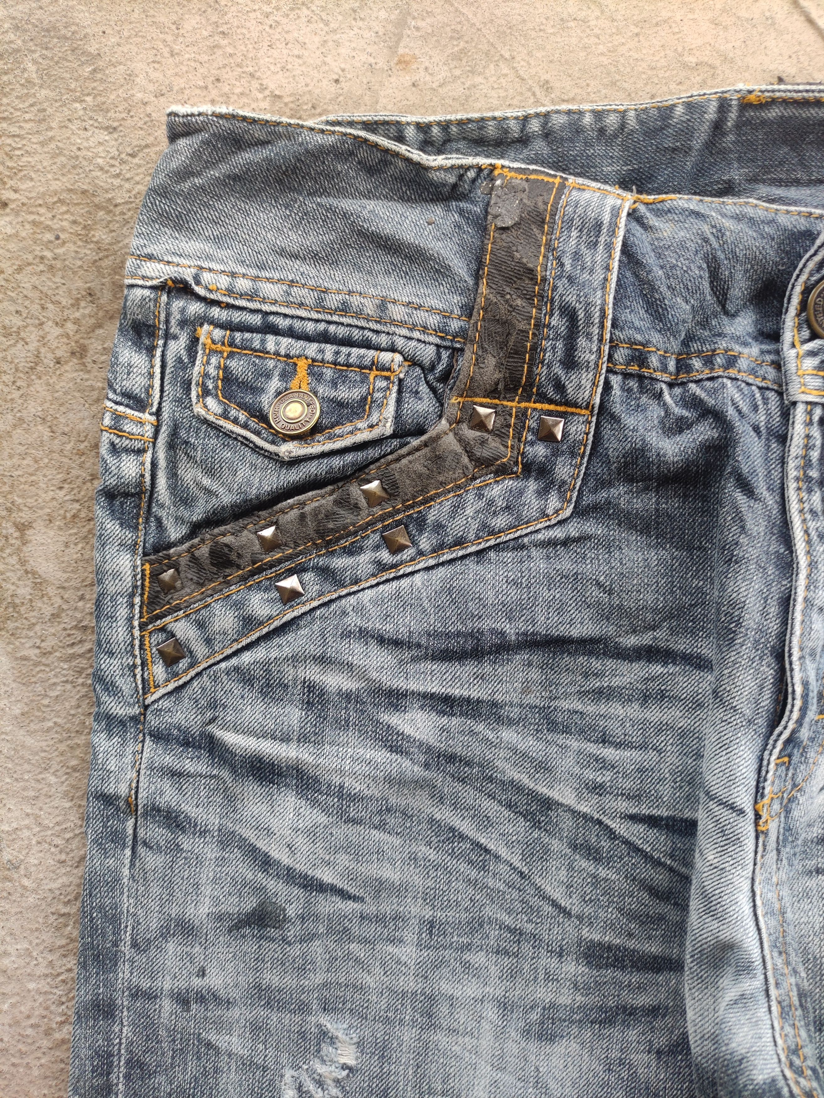 Japanese Brand Vintage Japanese Micro Flare Distressed Faded Denim Jean Size US 32 / EU 48 - 6 Thumbnail