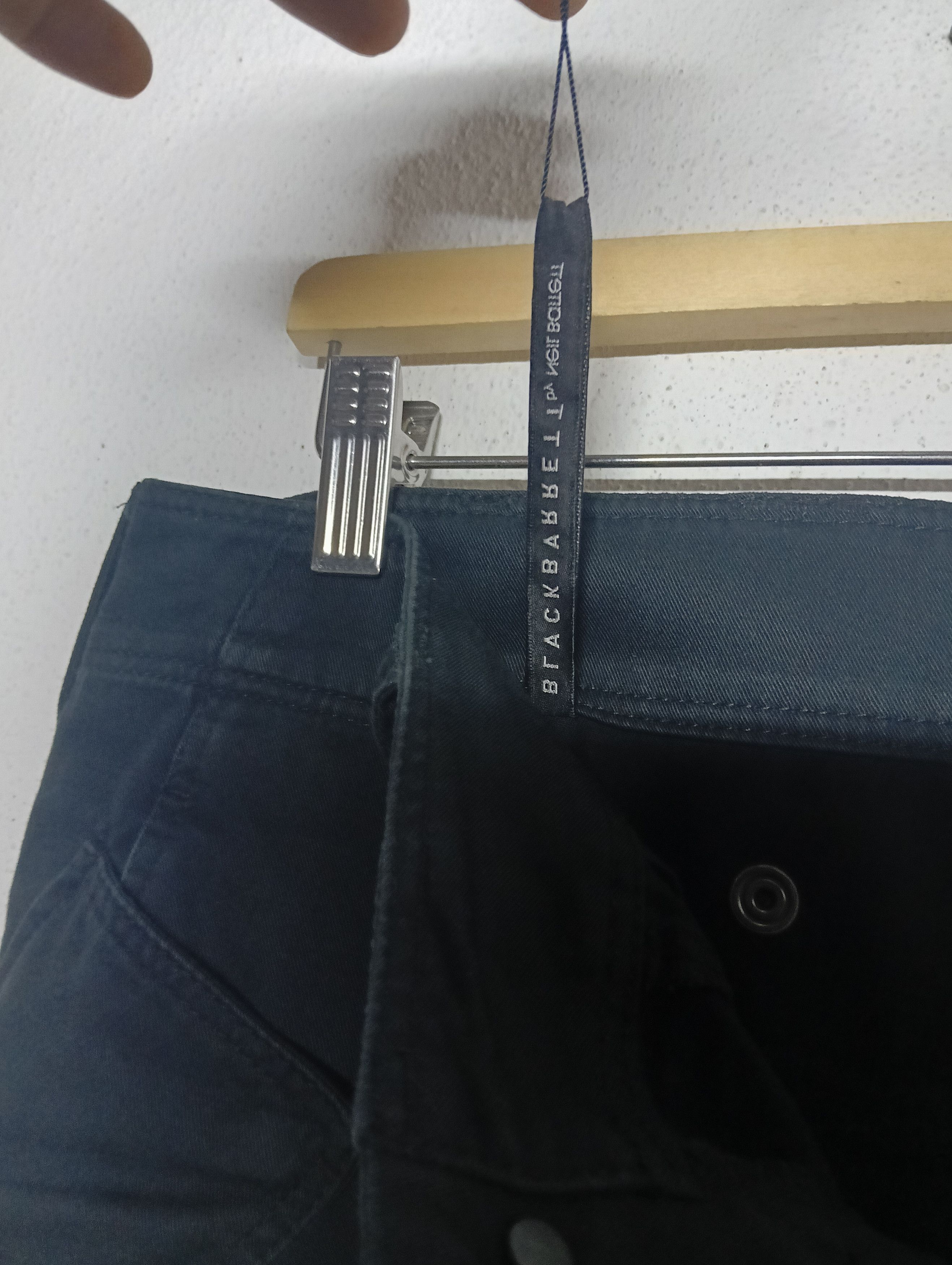 Black Barrett × Neil Barrett black barrett by neil barrett tactical cargo 3/4 pants Size US 32 / EU 48 - 11 Thumbnail