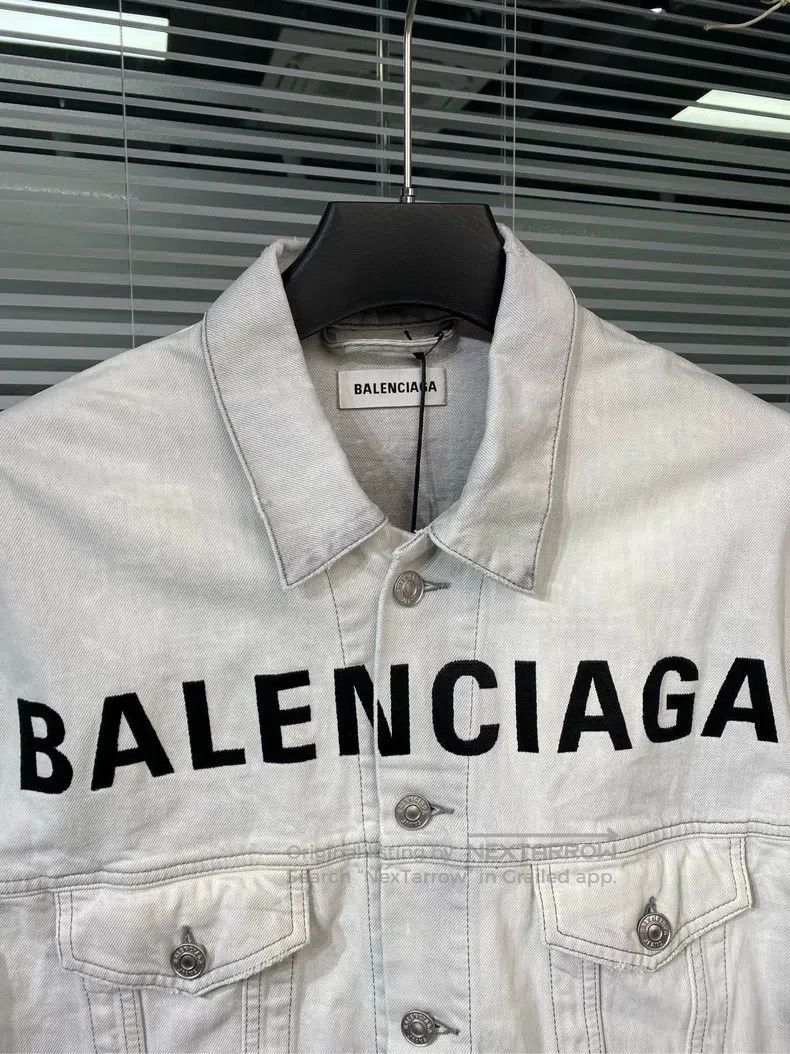 Balenciaga Balenciaga Denim jacket with embroidered logo, distressed Size XS / US 0-2 / IT 36-38 - 3 Thumbnail