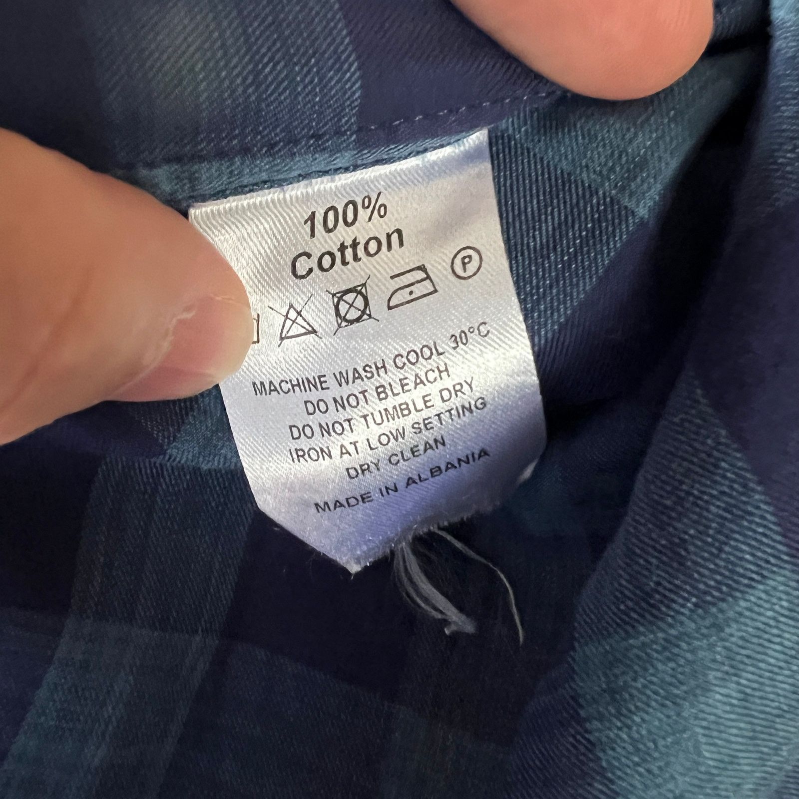 Neiman Marcus Neiman Marcus Men's Blue Gingham LS Shirt L 22x29 Size US L / EU 52-54 / 3 - 4 Thumbnail
