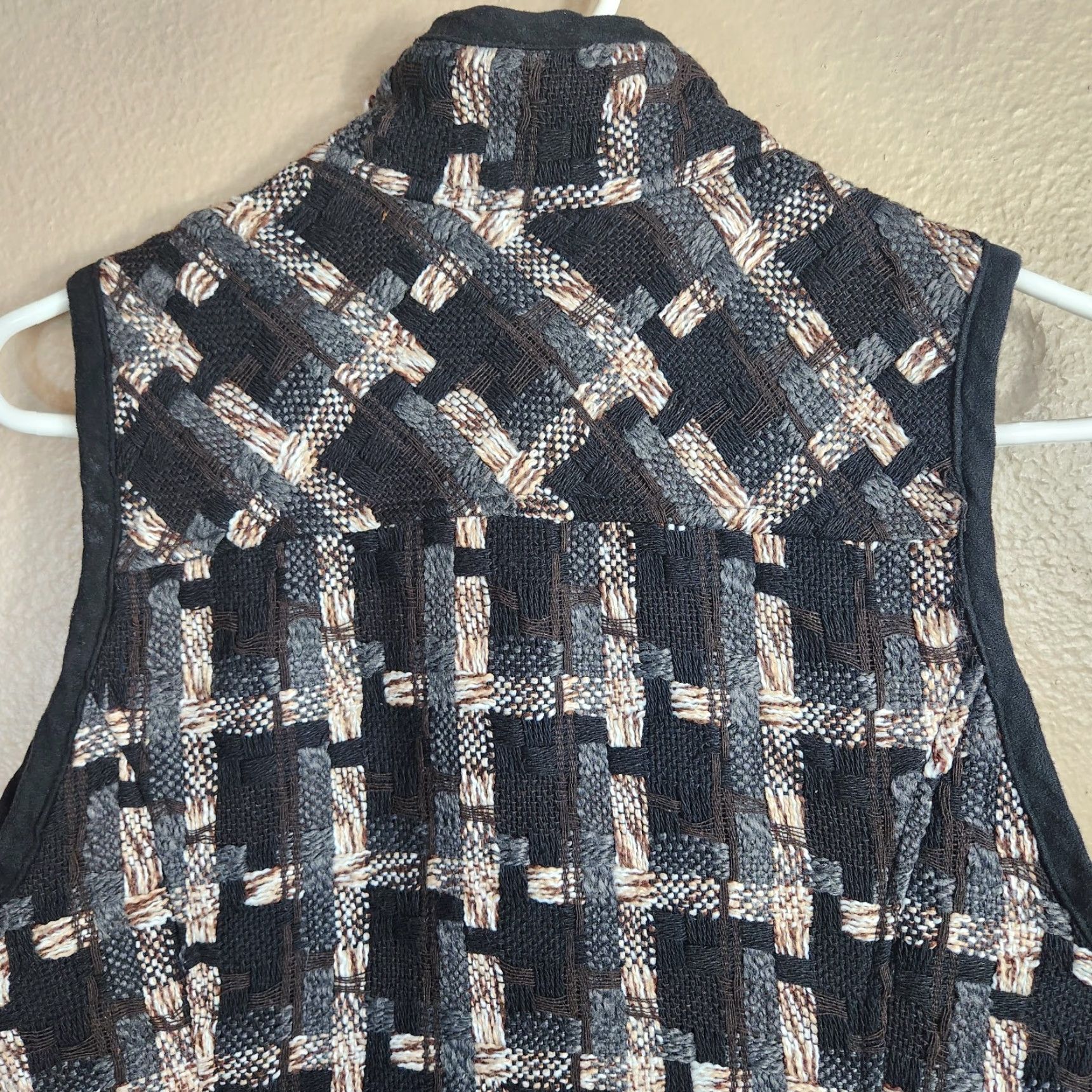 Vintage Christopher & Banks Womens Vest |S| Neutral Textured Knit Buttonfront Pocketed Lined Mock Collar Size S / US 4 / IT 40 - 7 Thumbnail