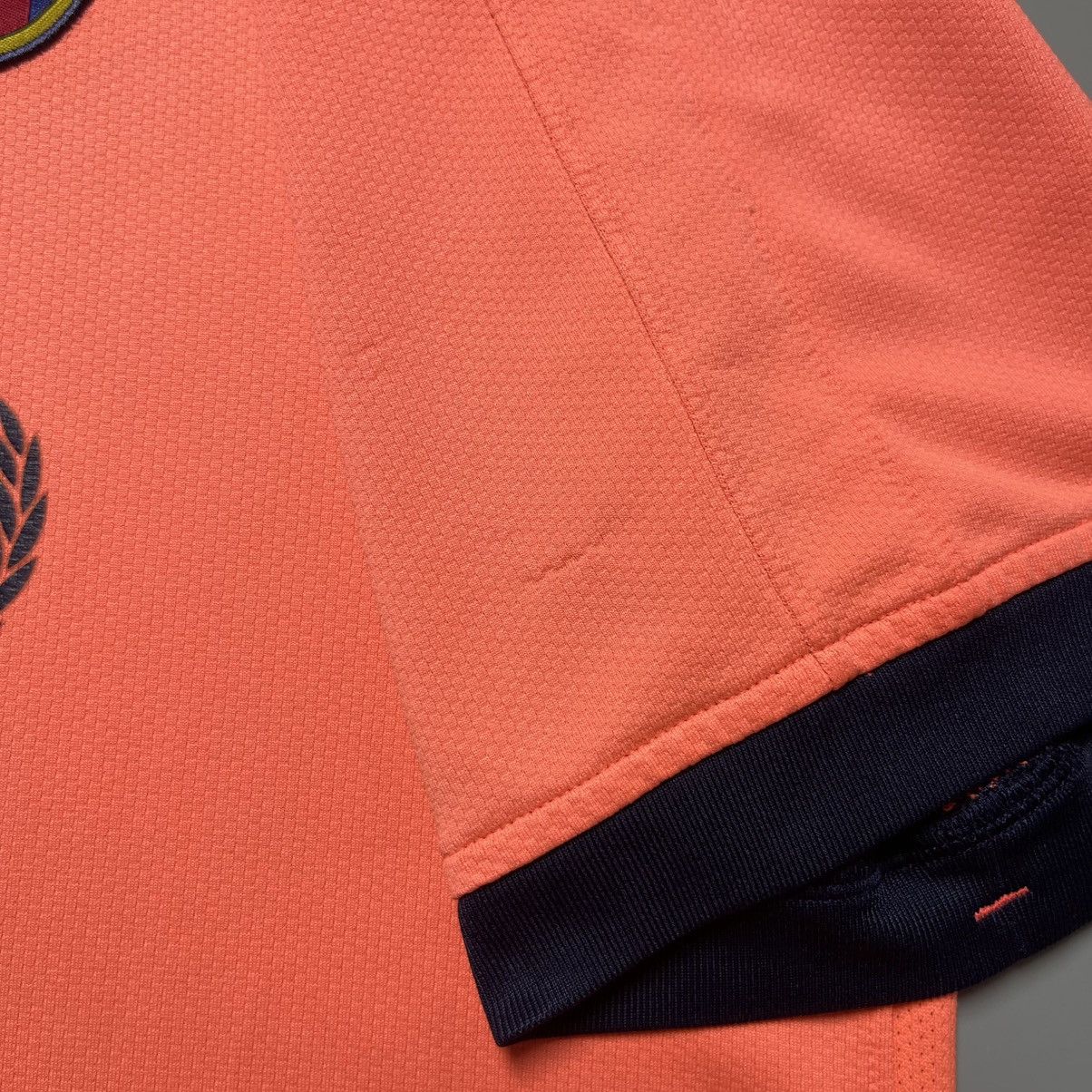 Nike BARCELONA NIKE 2009/2010 FOOTBALL AWAY JERSEY #10 MESSI Size US L / EU 52-54 / 3 - 8 Thumbnail
