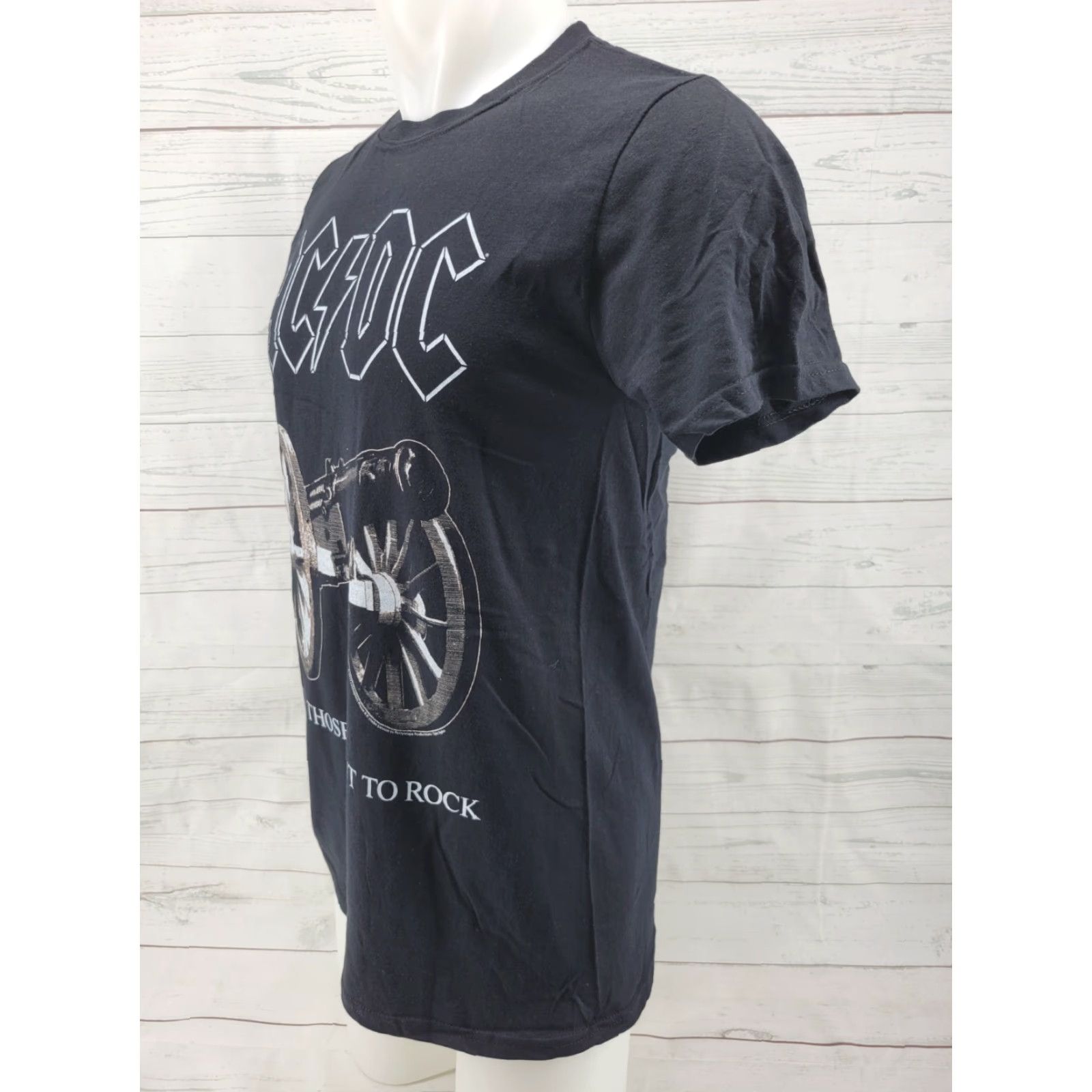 Gildan AC/DC For Those About to Rock Black Mens REPRINT T-Shirt Size Medium Size US M / EU 48-50 / 2 - 3 Thumbnail