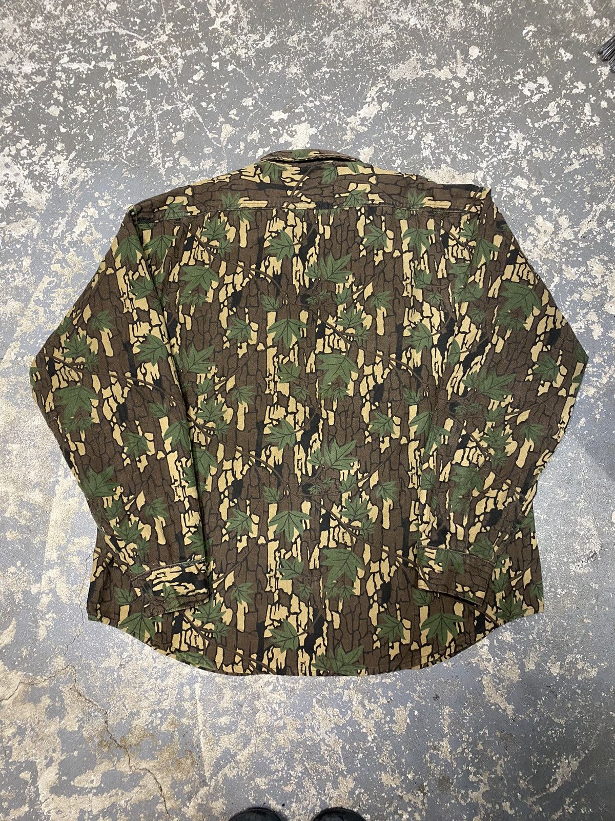 Carhartt × Realtree × Vintage Vintage Winchester Camo Trebark RealTree Botton Up Jacket Size US L / EU 52-54 / 3 - 5 Thumbnail