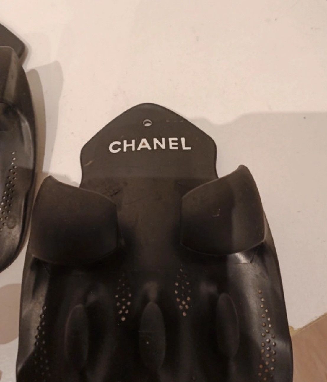 Chanel CHANEL SPORT SWIMMING GLOVES Size ONE SIZE - 7 Thumbnail
