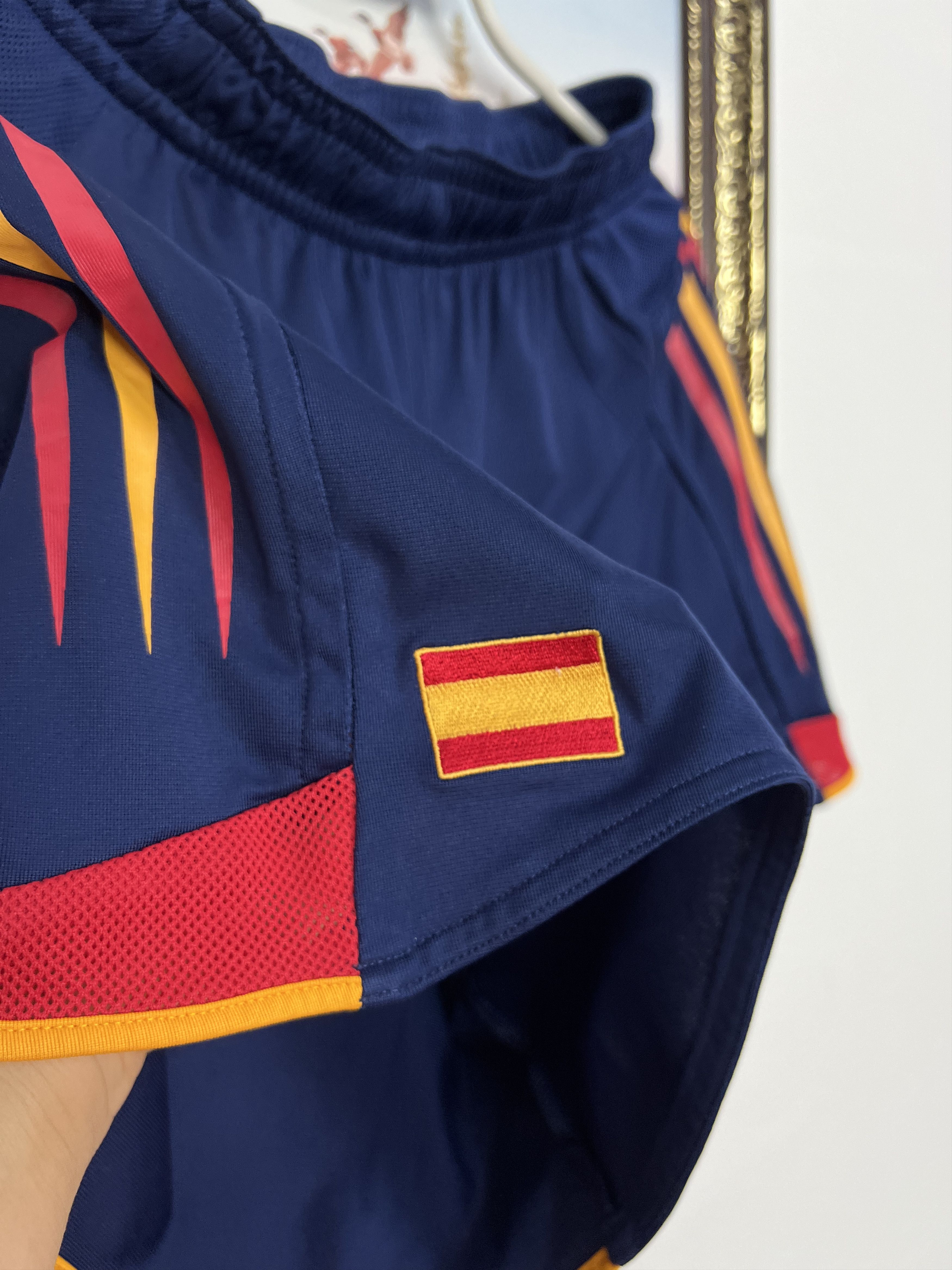 Adidas Vintage Adidas Spain Football Shorts Soccer Blue Athletic M Size US 32 / EU 48 - 5 Thumbnail