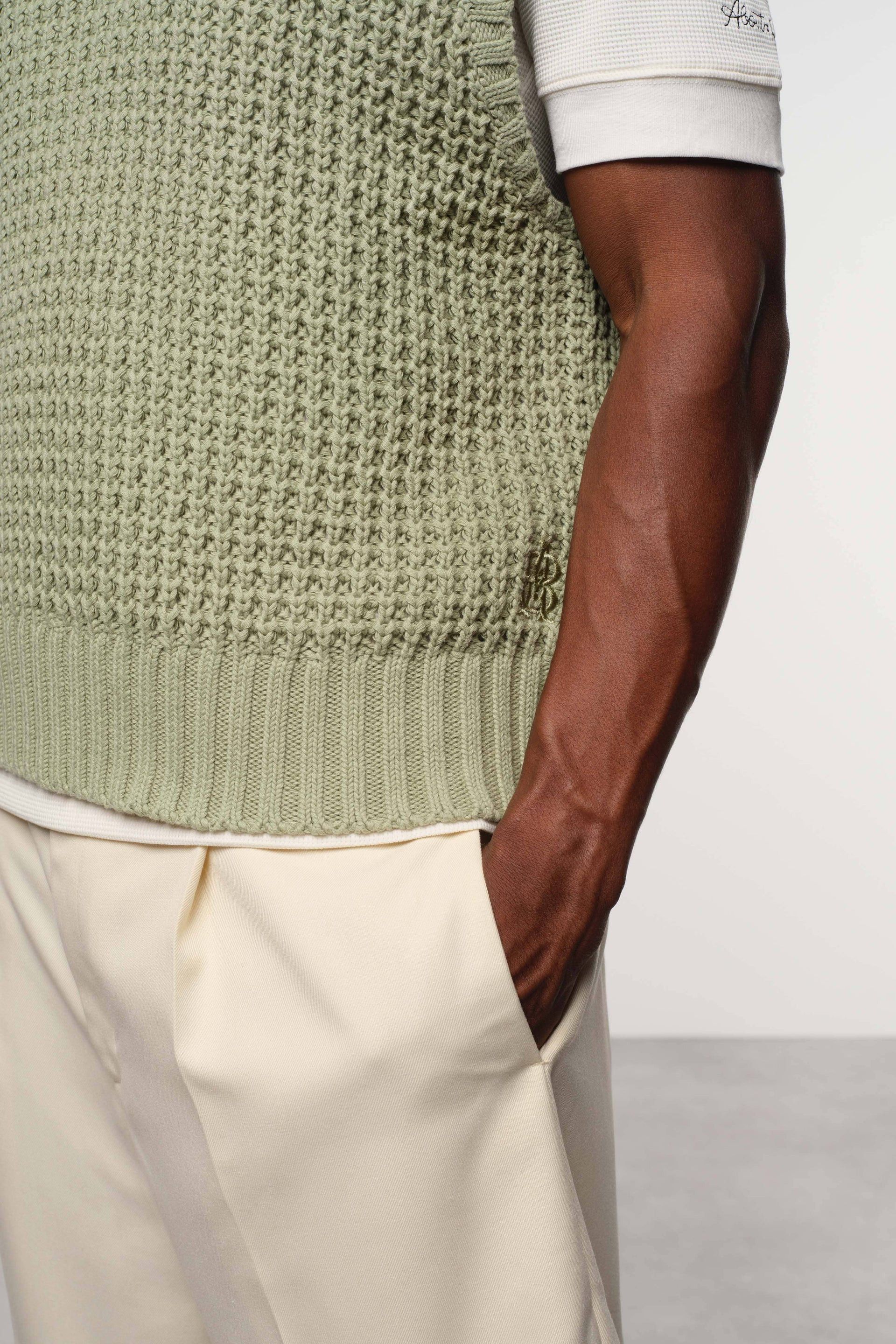 About:Blank moss stitch knitted vest Size US L / EU 52-54 / 3 - 2 Thumbnail