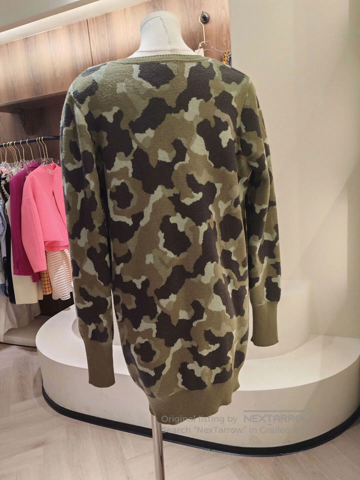 RED Valentino RED VALENTINO Camouflage V-Neck Knit. Size M / US 6-8 / IT 42-44 - 2 Thumbnail