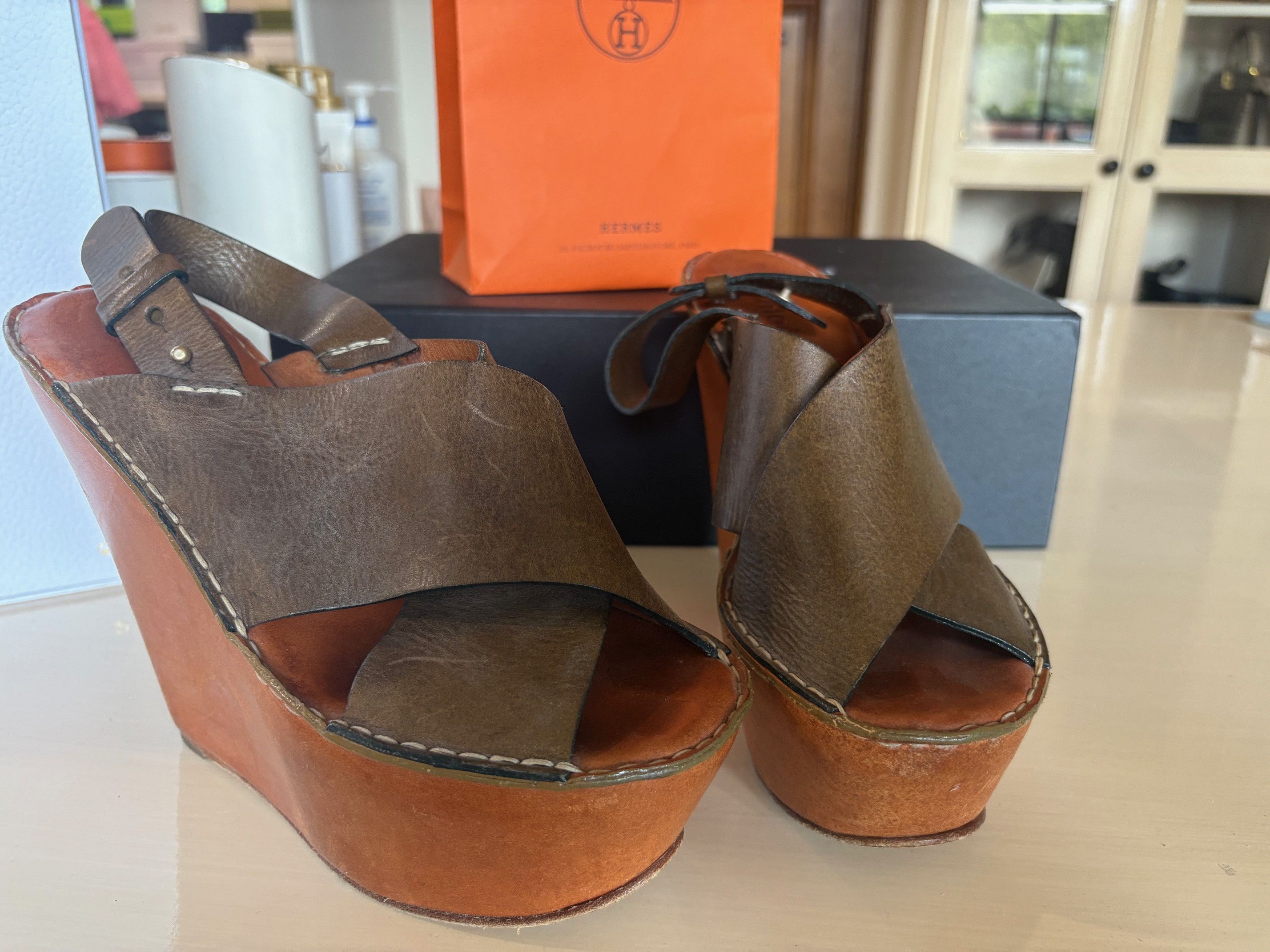 Chloe Authentic used CHLOE wedge size 7 Size US 7 / IT 37 - 3 Thumbnail