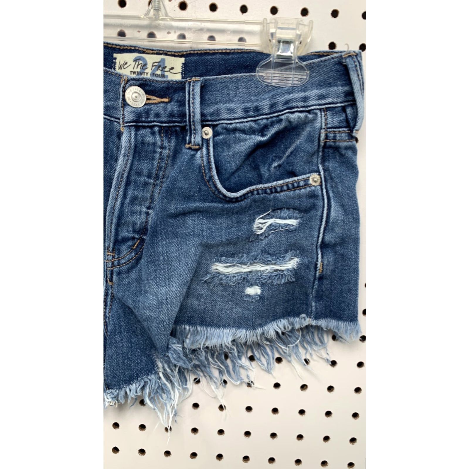 Vintage We The Free Blue Medium Wash Flat Front Denim Cut Off Jean Women Size 24 27x2 XS? Size 27" / US 4 / IT 40 - 3 Thumbnail