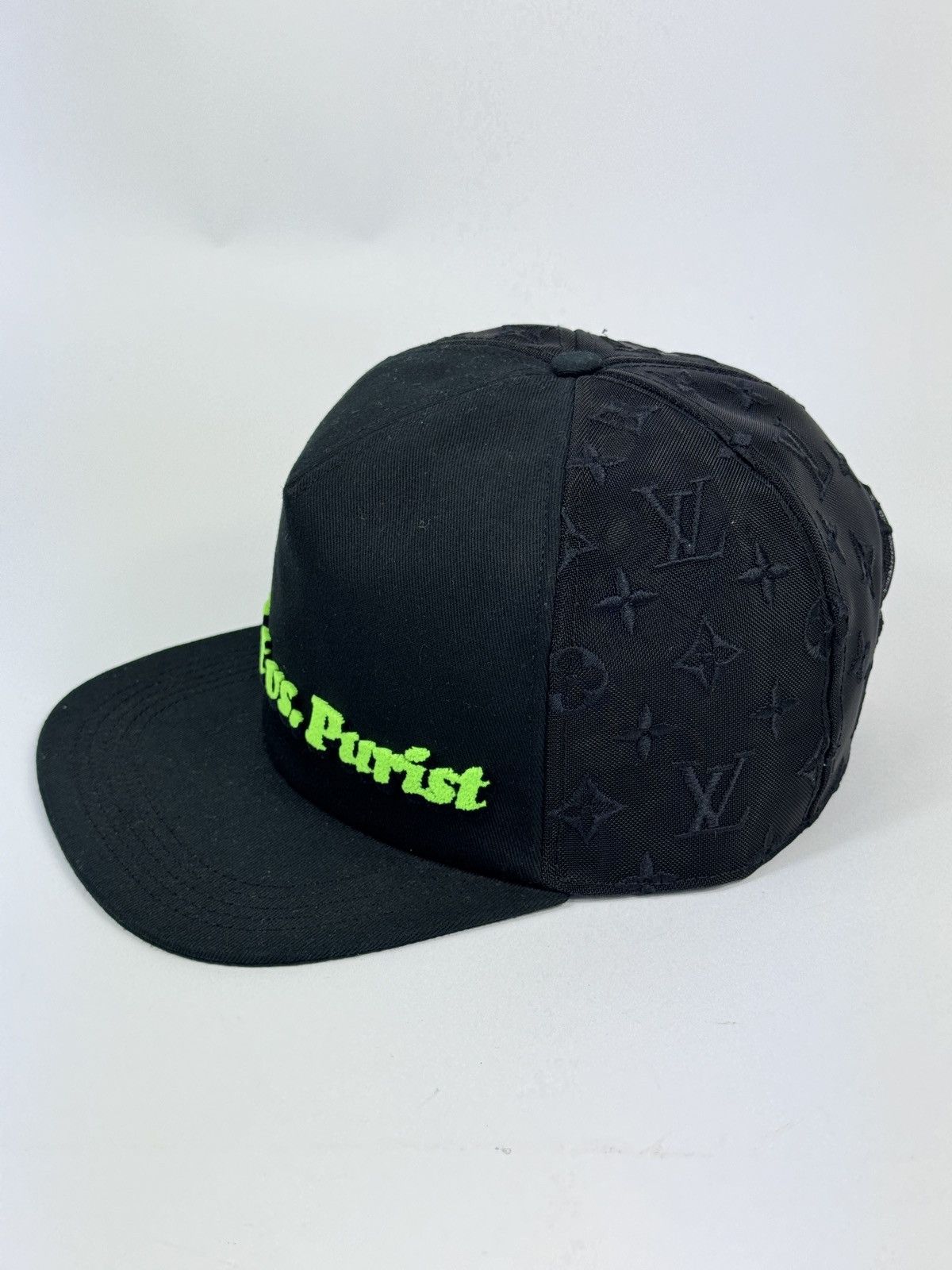 Louis Vuitton TOURIST VS PURIST MESH MONOGRAM CAP SIZE 58 Size ONE SIZE - 4 Thumbnail