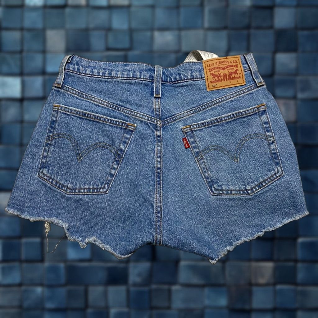 Levi's Levi's Womens Jeans Shorts Blue Denim High Rise Medium Wash 27 Inseam 2" Cut-Off 5-Pocket Design Stretch Pockets Casual Summer Spring Fall Womens Size 27" / US 4 / IT 40 - 1 Thumbnail