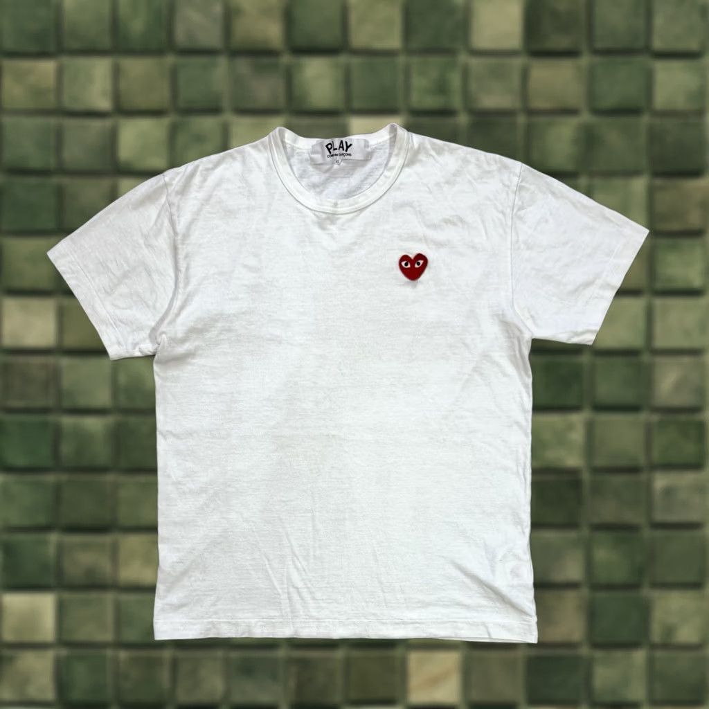 Comme des Garcons Girl VINTAGE? Play Comme des Garçons White T-Shirt Heart Short Sleeve Mens XL AZ-T108 - Mens XL White T-Shirt Heart Short Sleeve Comme des Garçons Size US XL / EU 56 / 4 - 1 Thumbnail