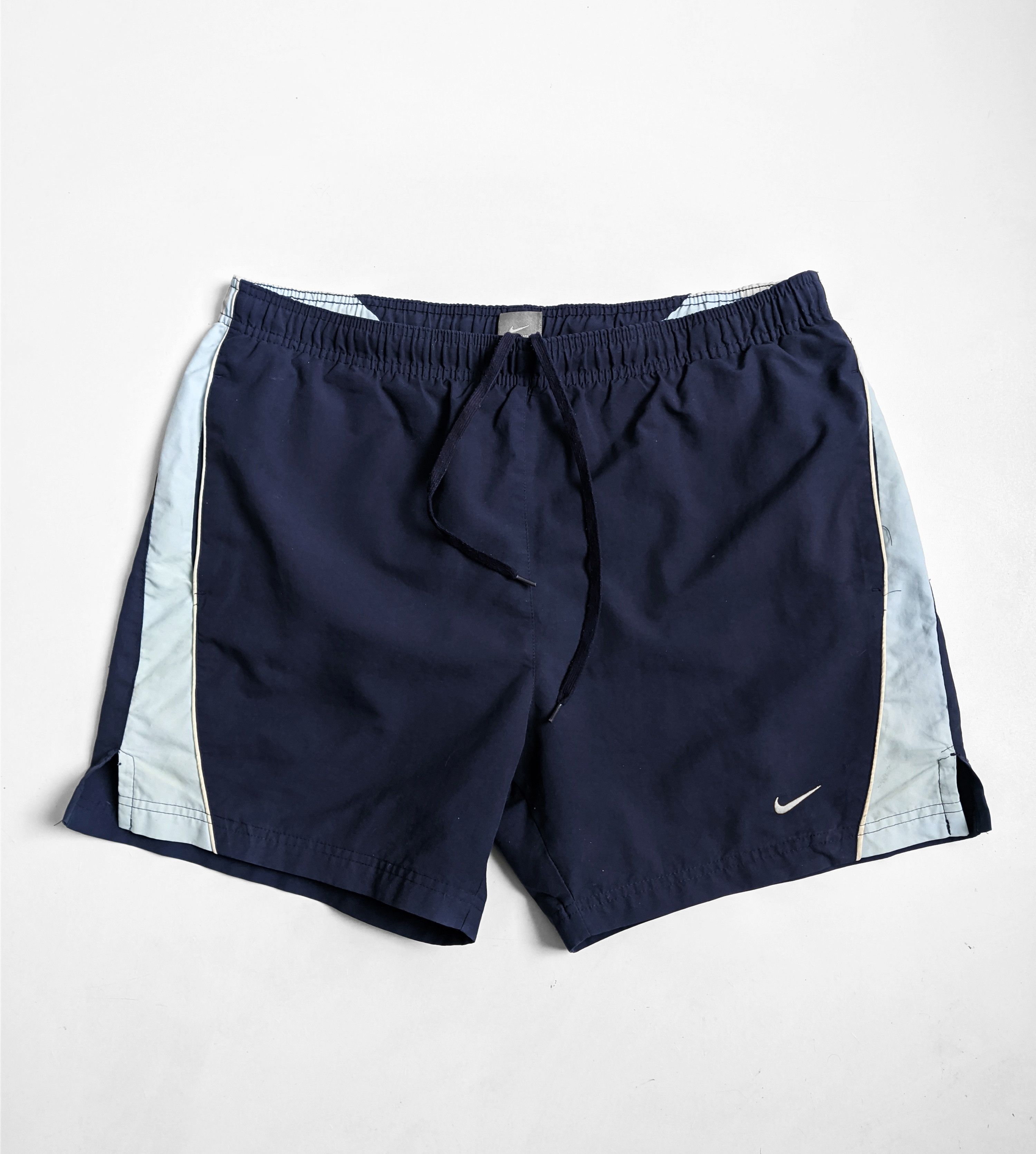 Nike Vintage Nike shorts swoosh nylon y2k 90s Size US 33 - 1 Thumbnail