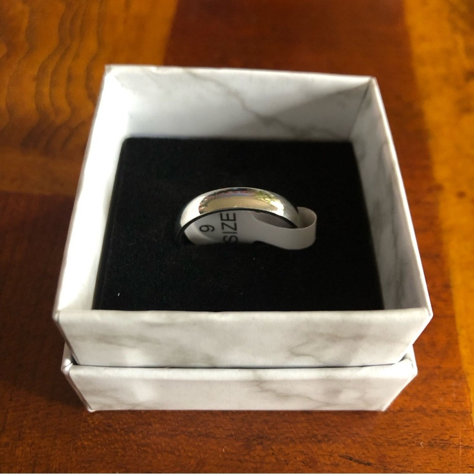 Jewelry Men’s solid 925 sterling silver 4mm classic dome band NWT 9 Size ONE SIZE - 6 Thumbnail